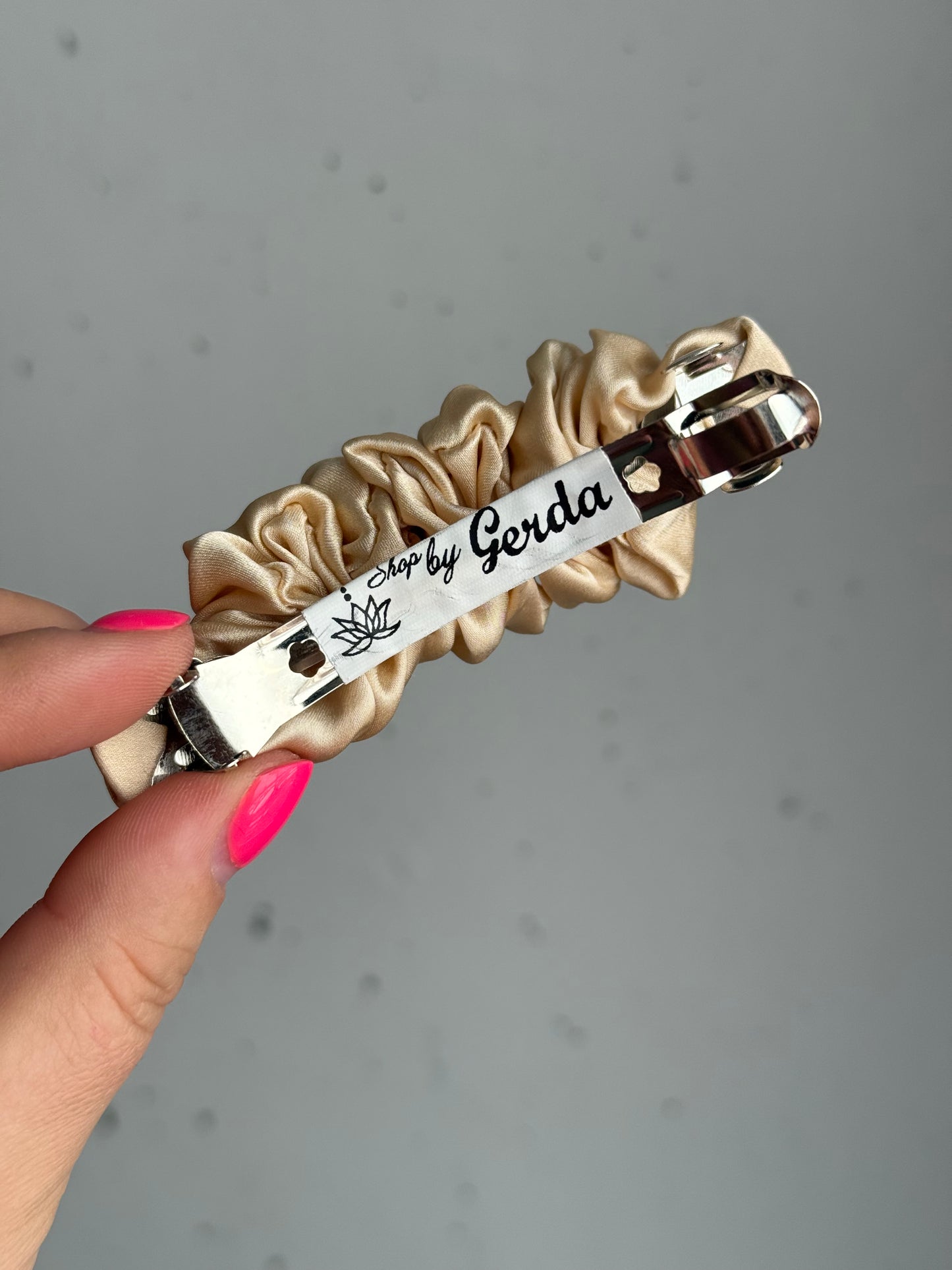 Nude segtukas raukinukas