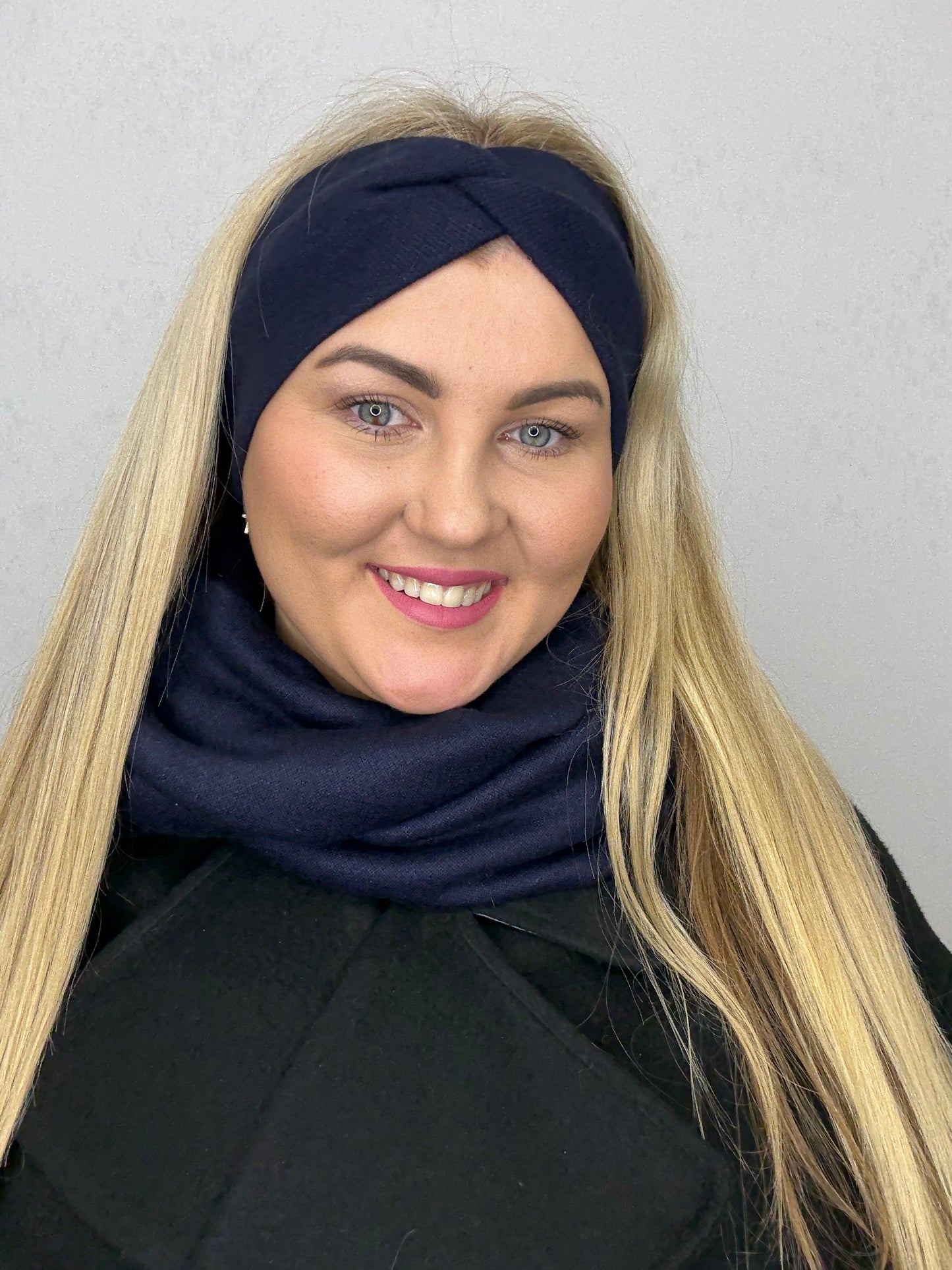 Merino vilnos tamsiai mėlyna galvajuostė 💙