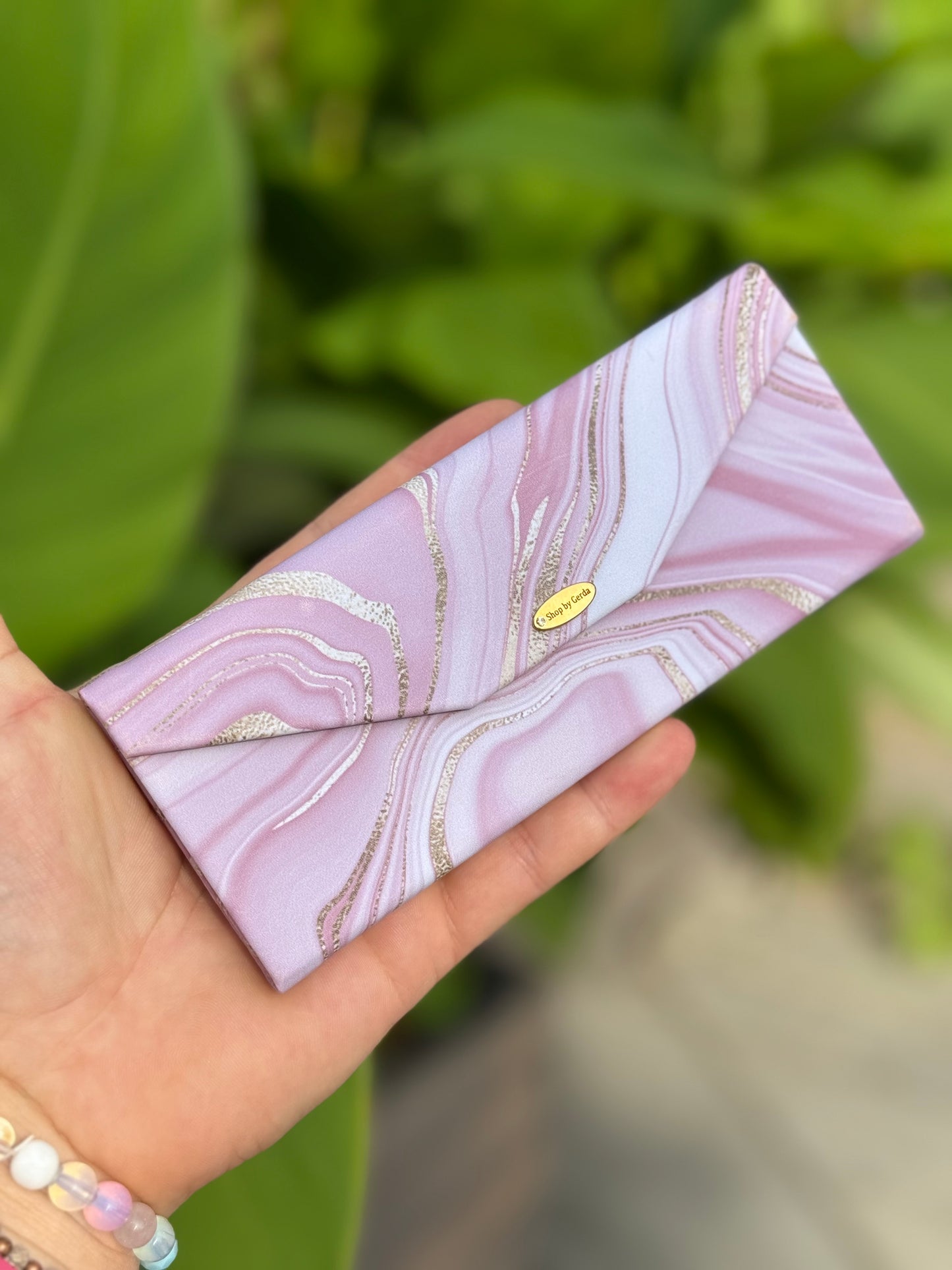 Akinių dėklas transformeris ‘Pink marble’