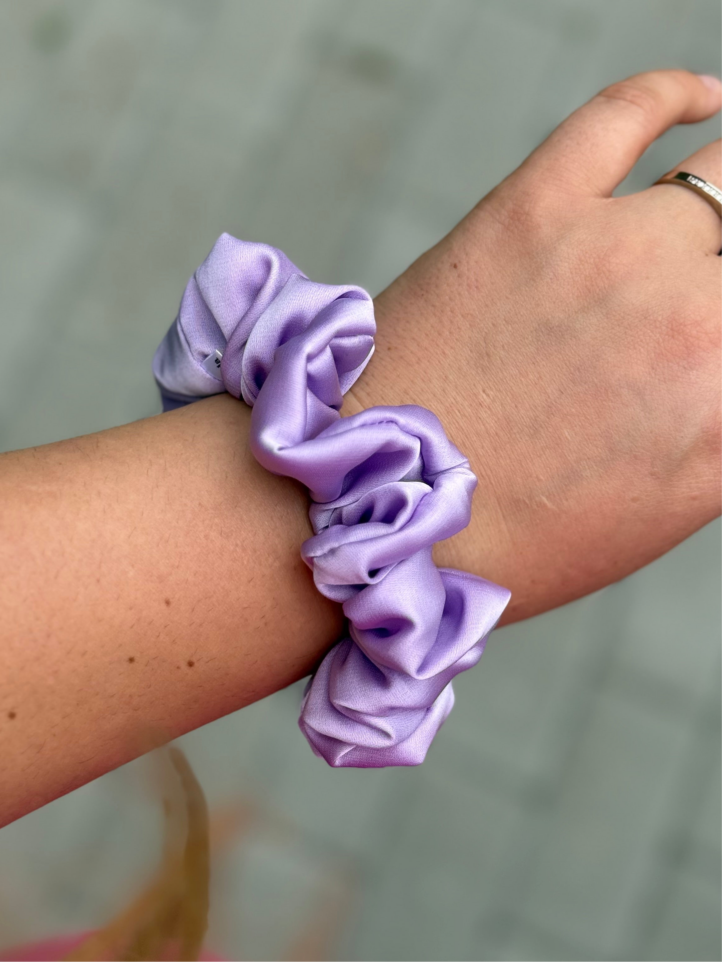 Armani “šilko” alyvinė gumelė