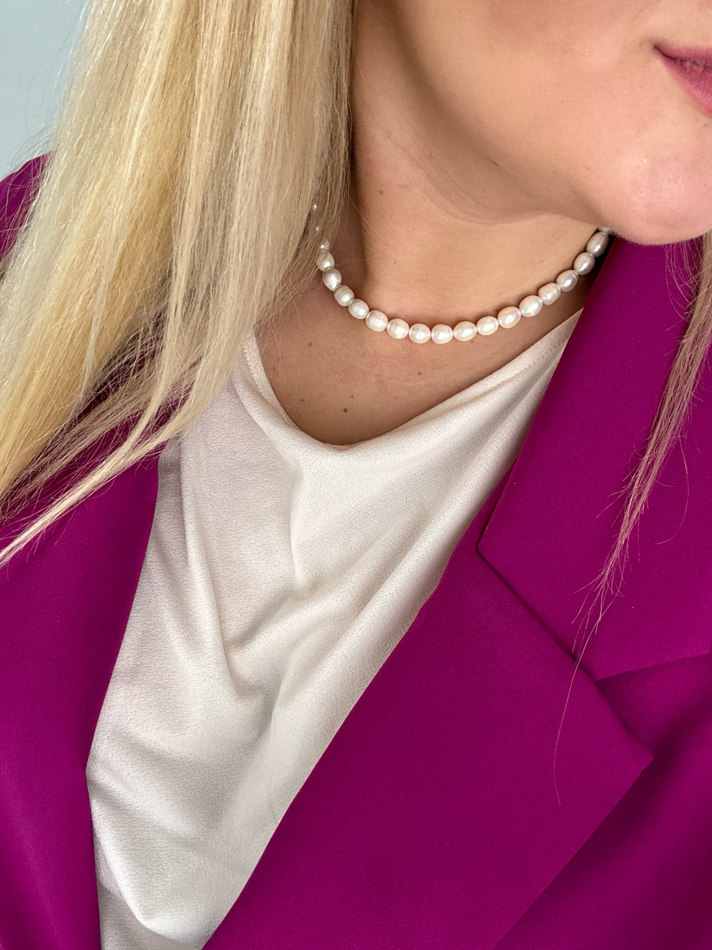 Natūralių gėlavandenių perlų vėrinys