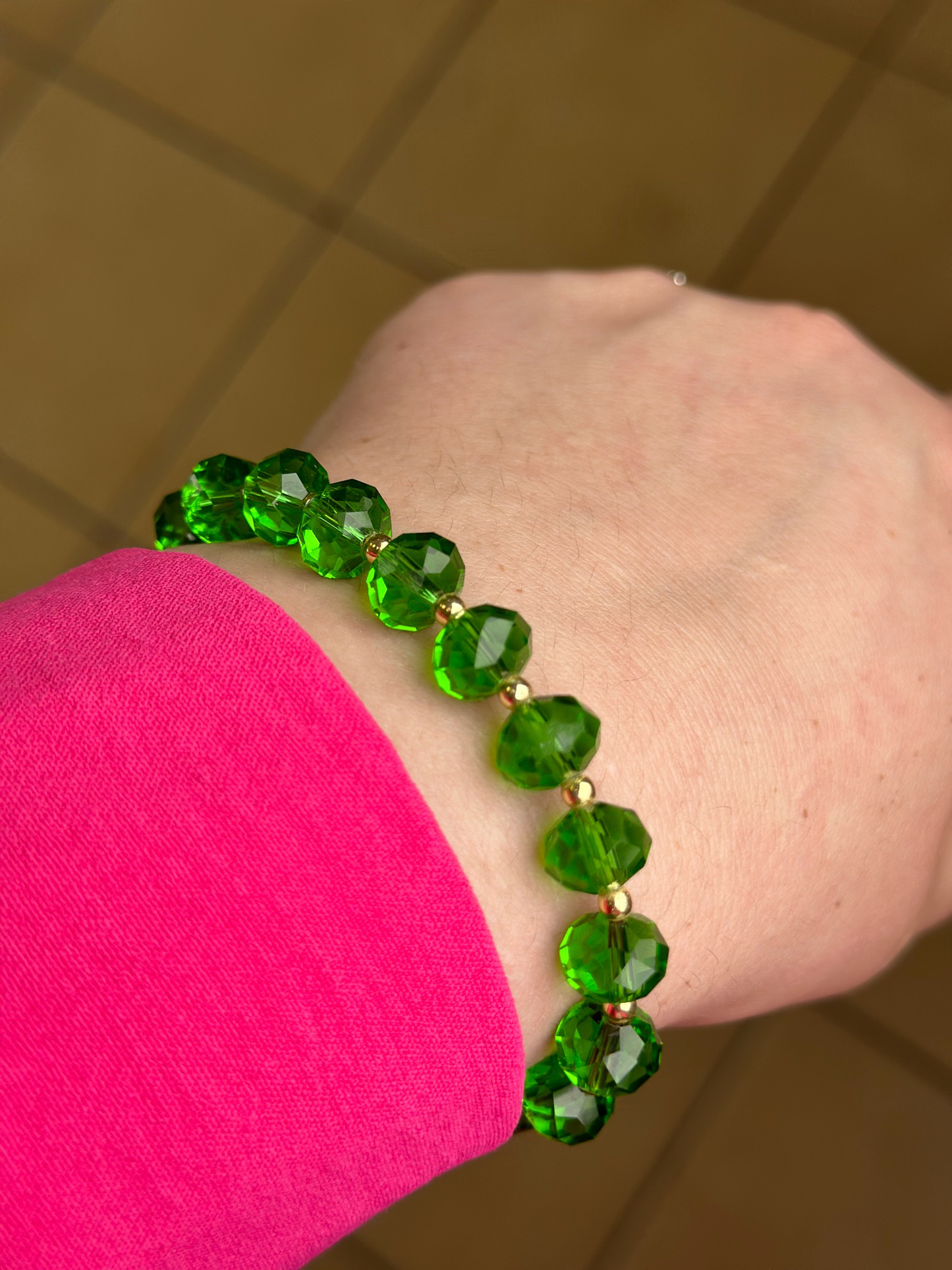 Žalia skaidraus stiklo