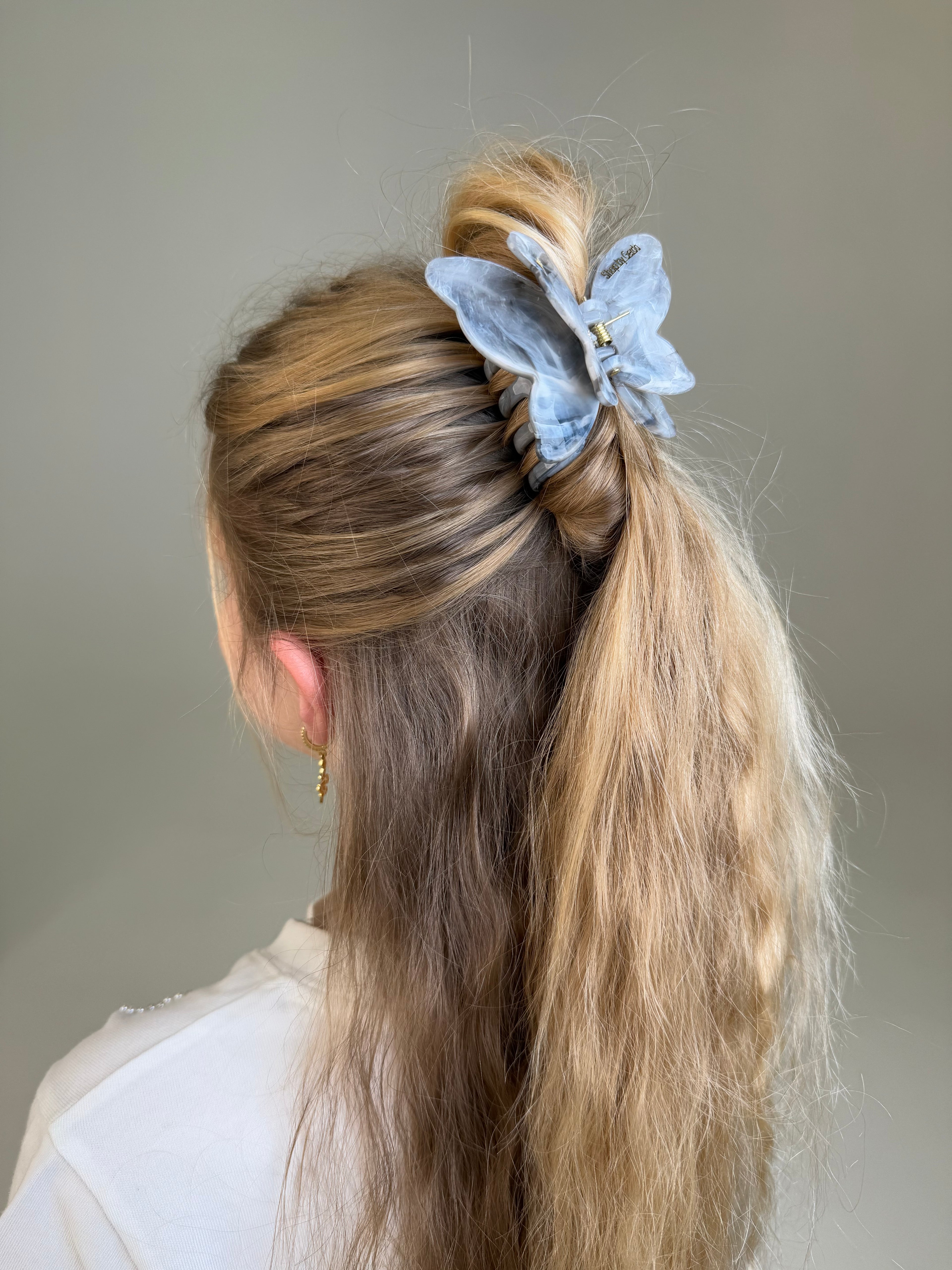 Pilkas drugelis kapkap