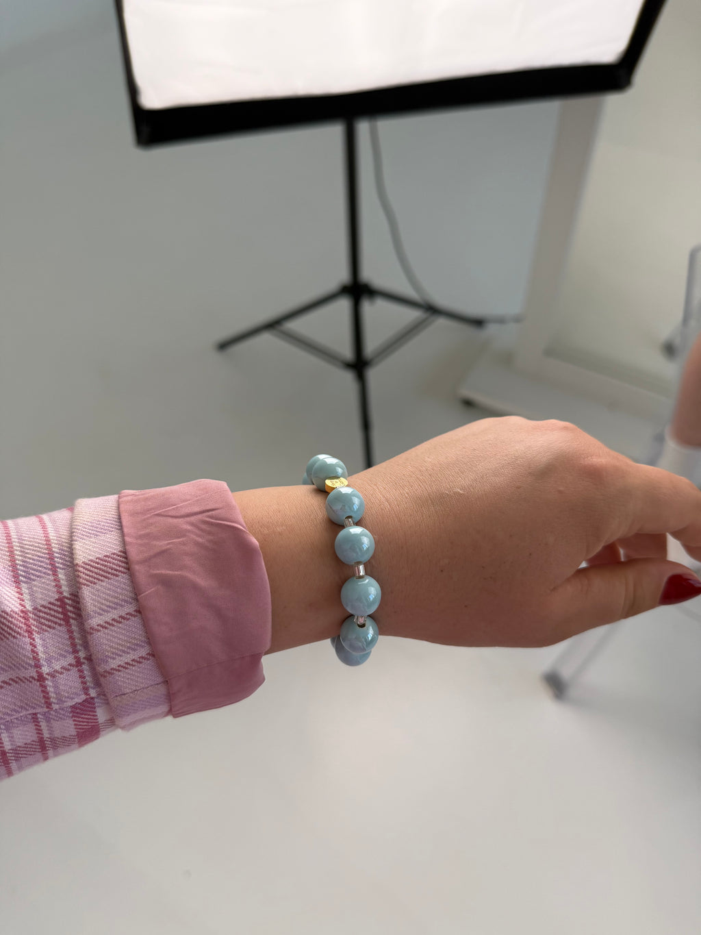 Keramikos baby blue apyrankė