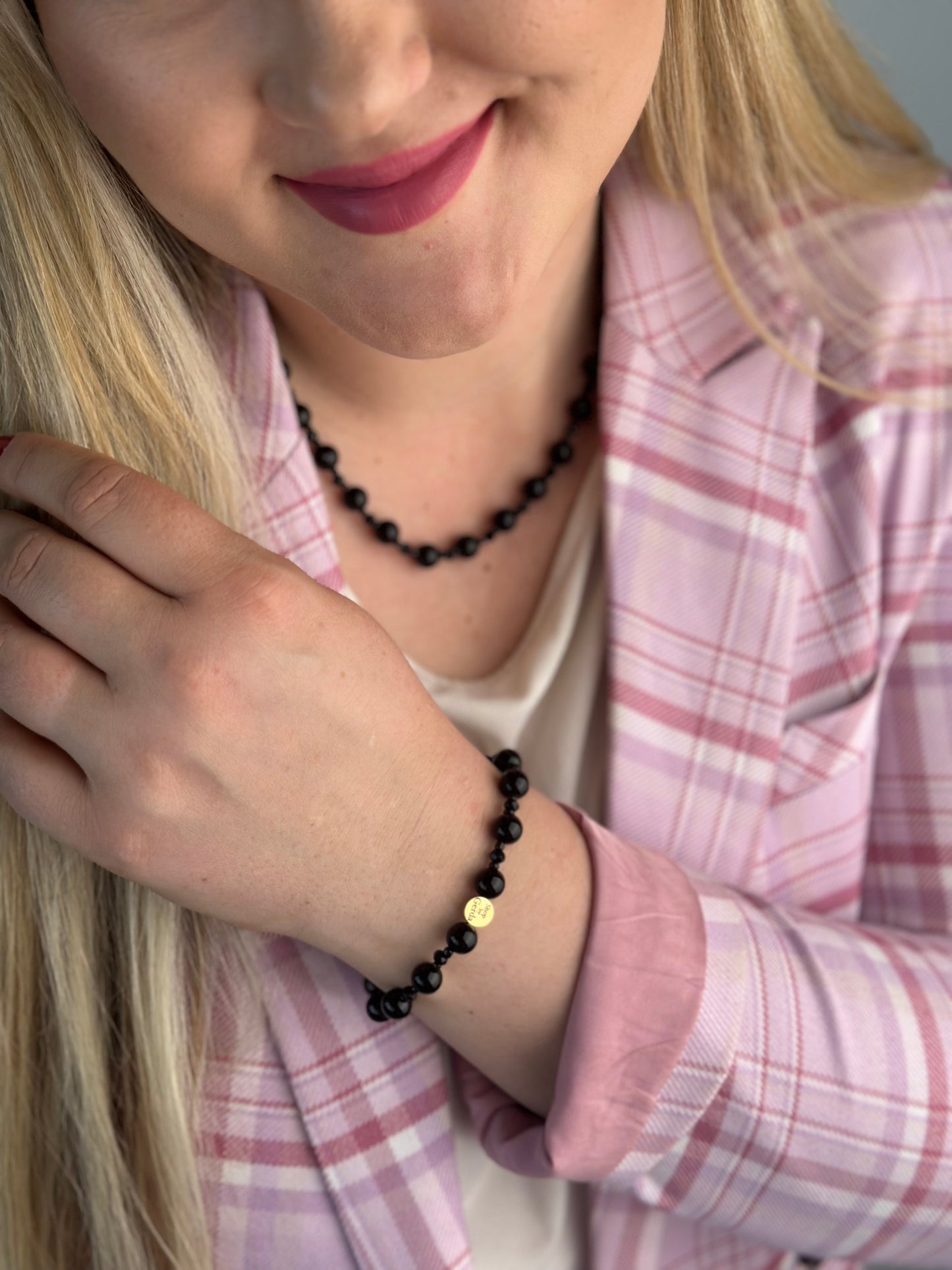 Classic black vėrinys