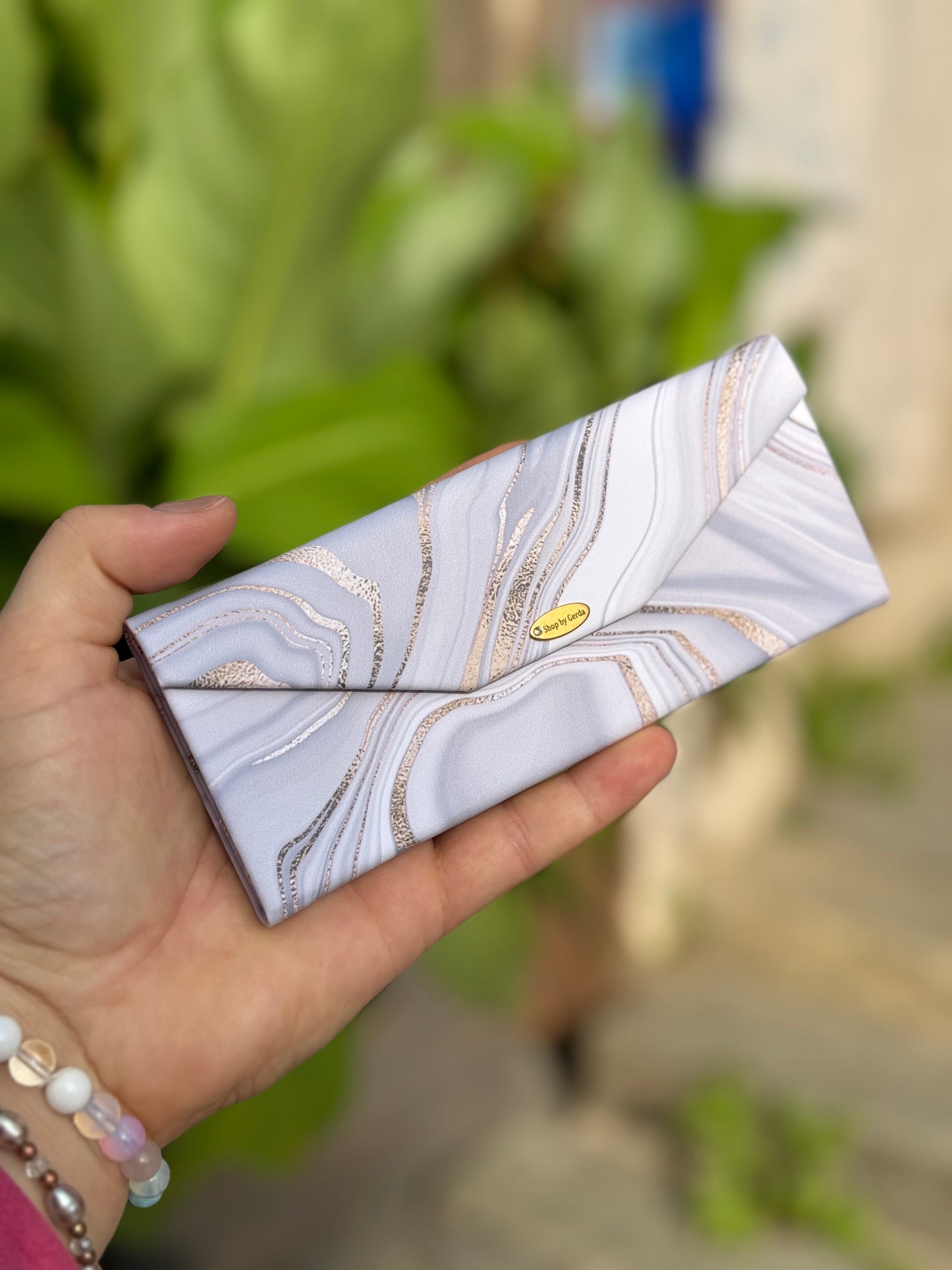 Akinių dėklas transformeris ‘Grey marble’