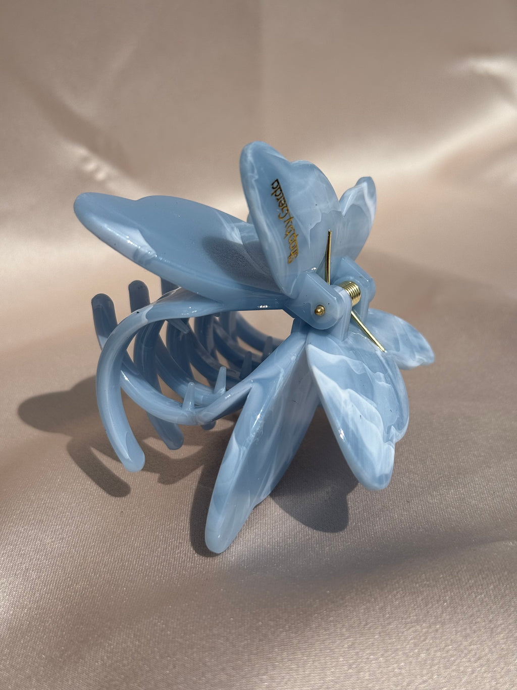 Mėlynas drugelis kapkap