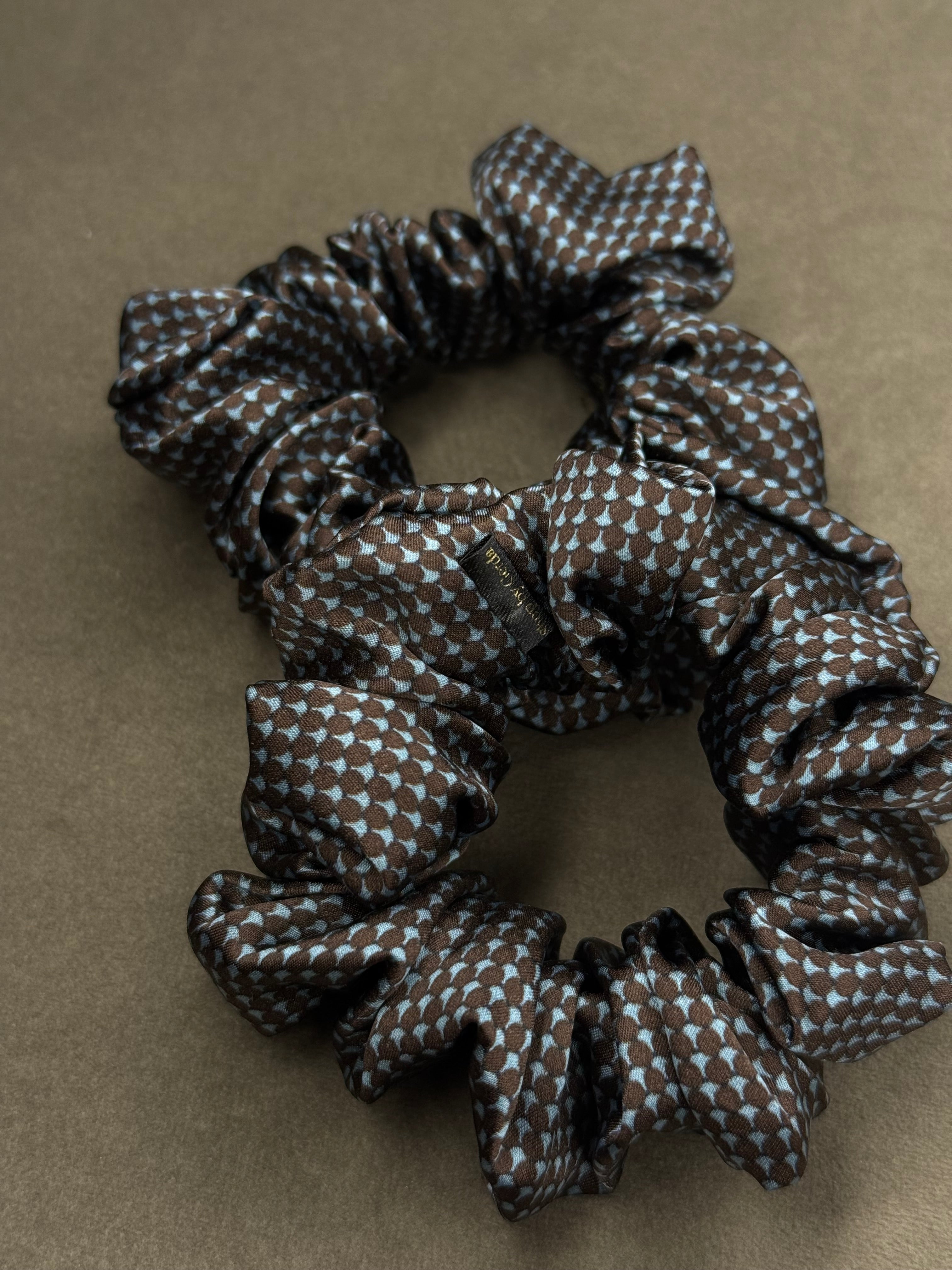 Fendi kolekcinio 100% natūralaus šilko gumelė | BLUE LAŠAS