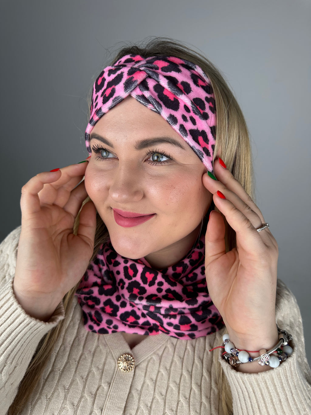 Rožinė leopardo veliūro galvajuostė