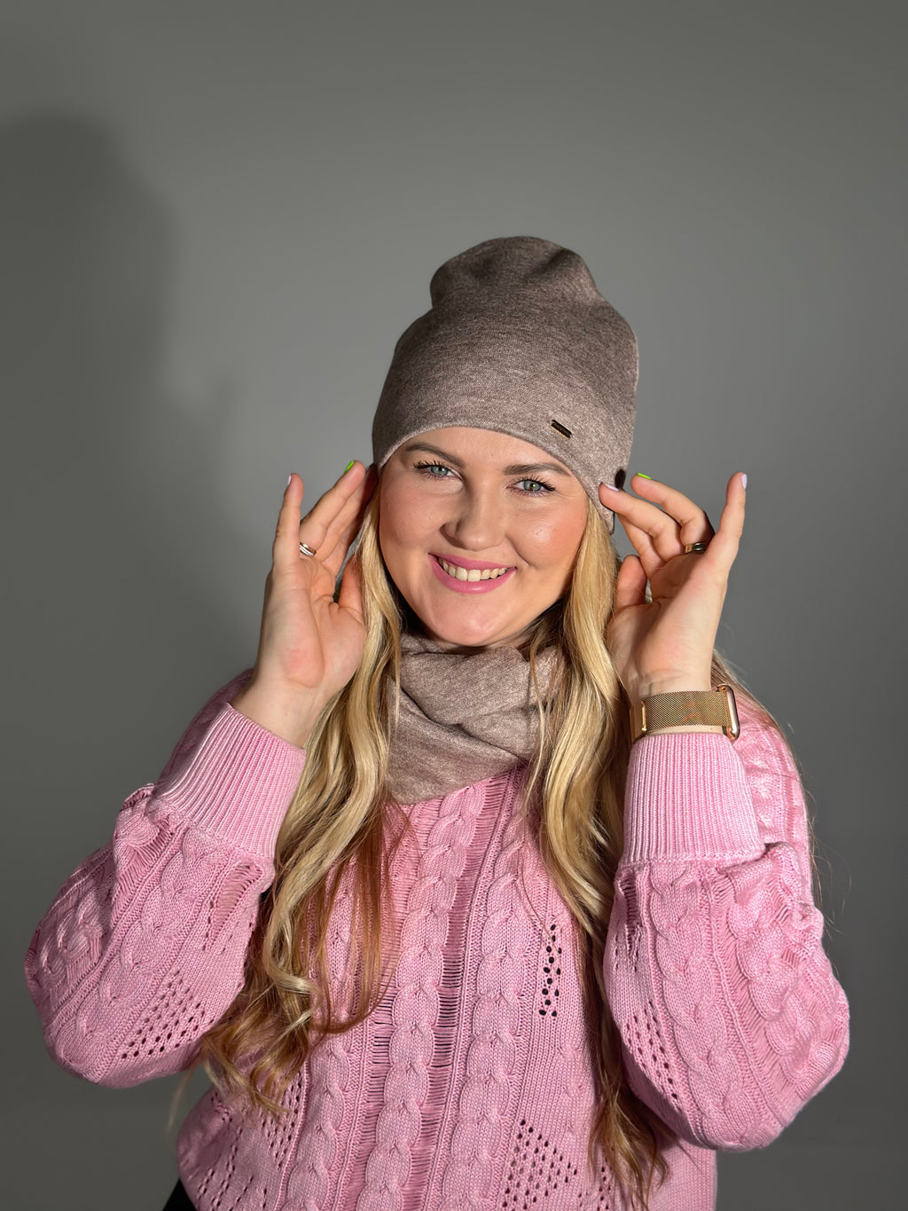 Merino vilnos kakavinė dviguba kepurė