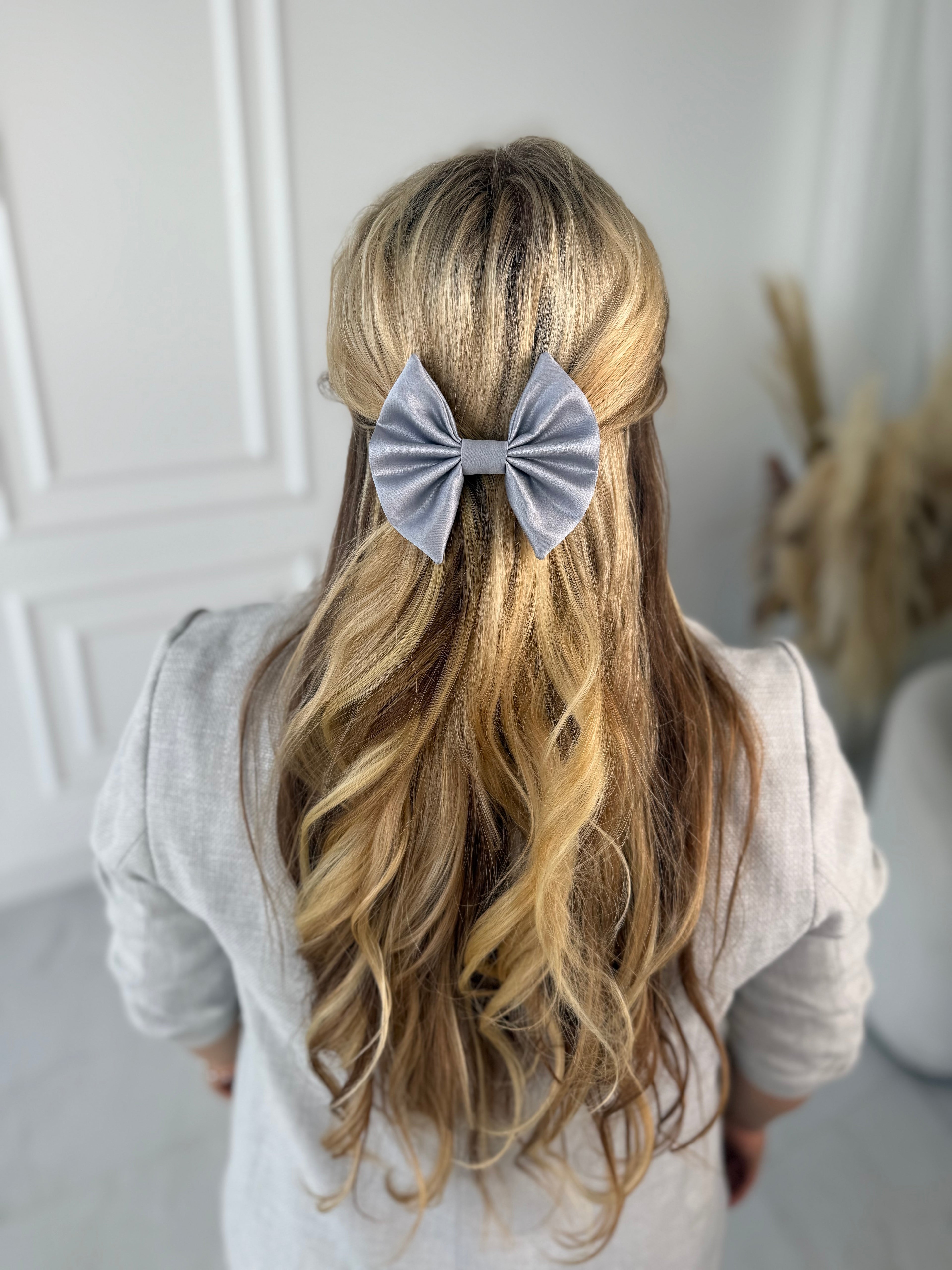 Pilkas kaspinas 🩶