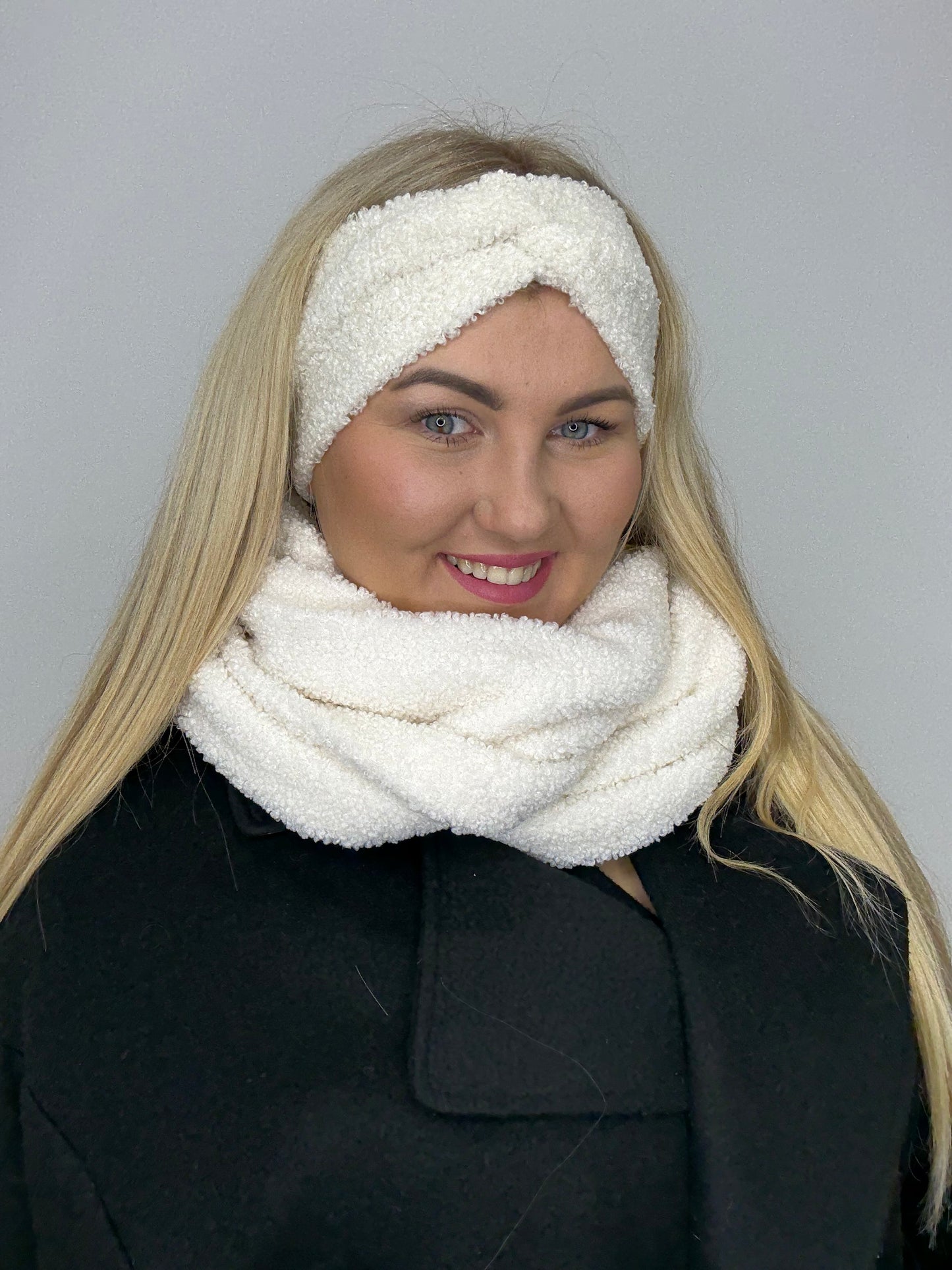 Balta Teddy 🧸 galvajuostė