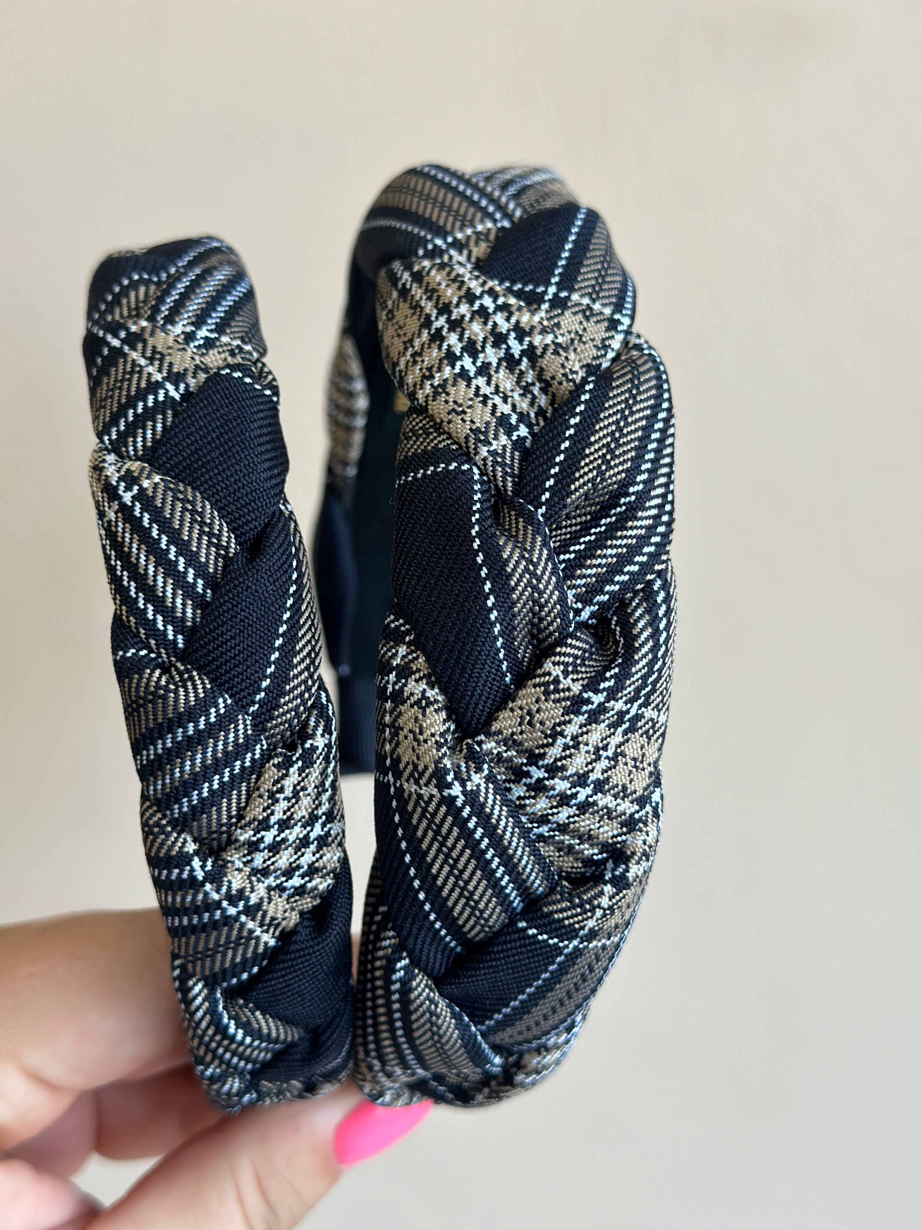 Juodas languotas lankelis 🖤