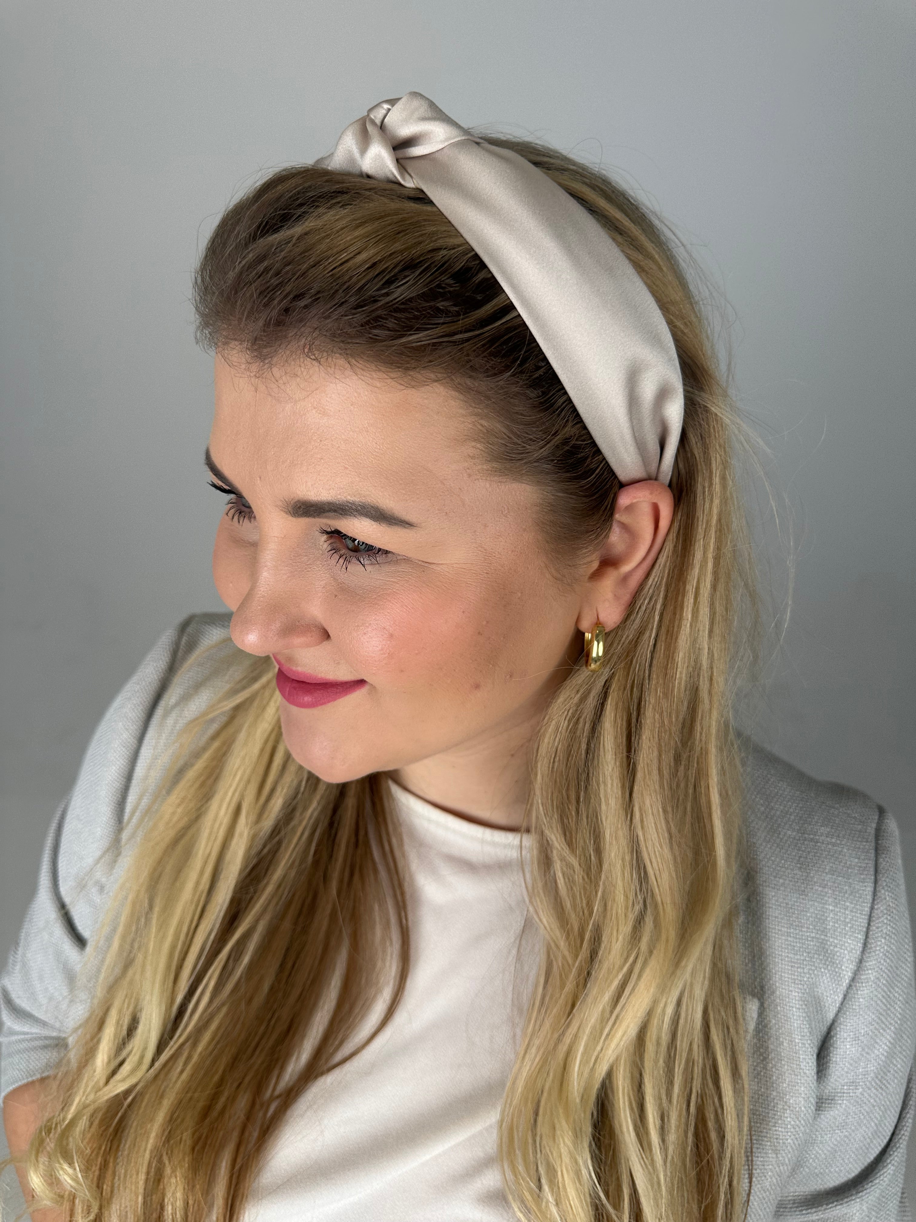 Kreminis su blizgesiu mazgelis 3cm