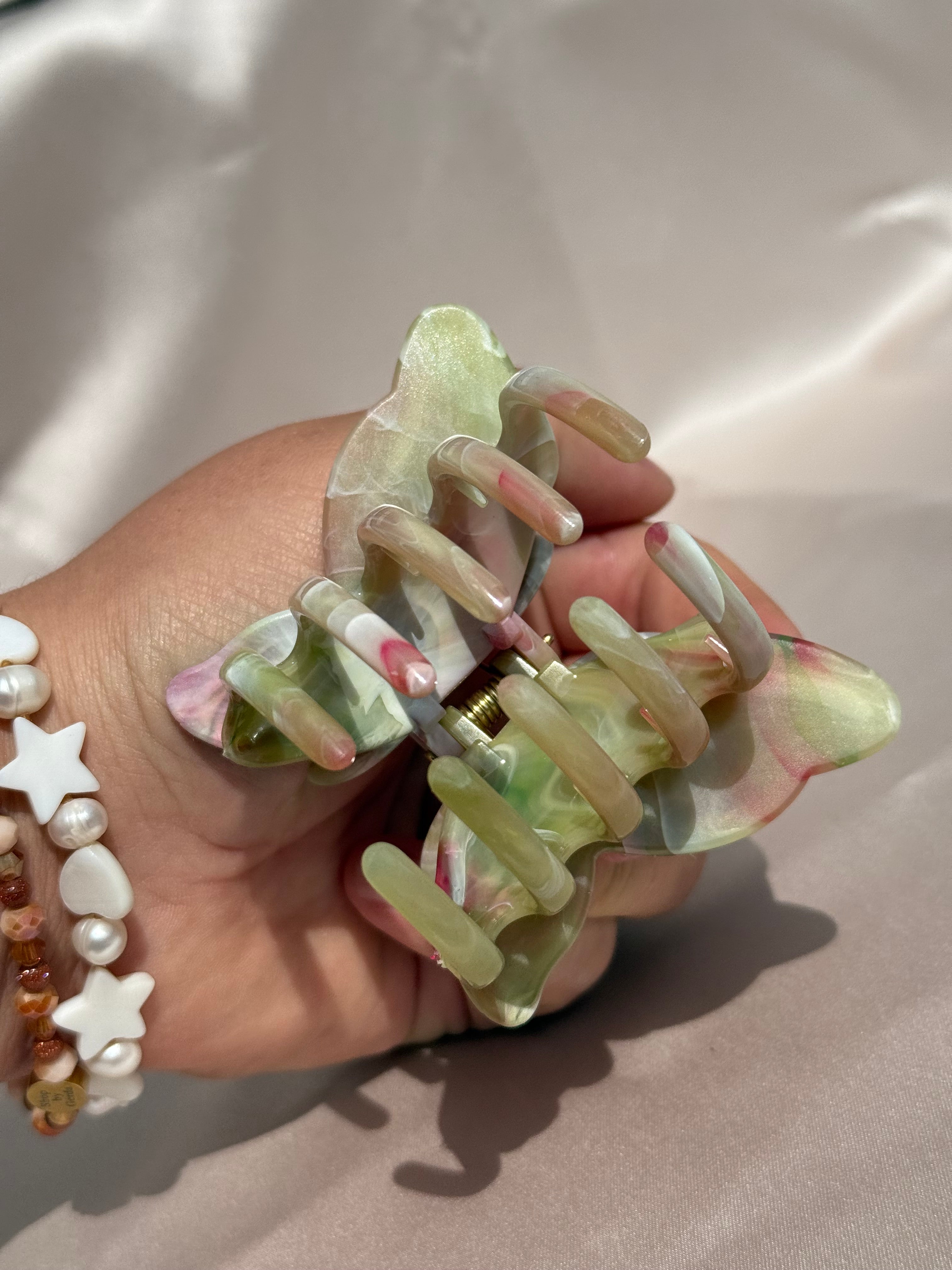 Rožinis drugelis kapkap