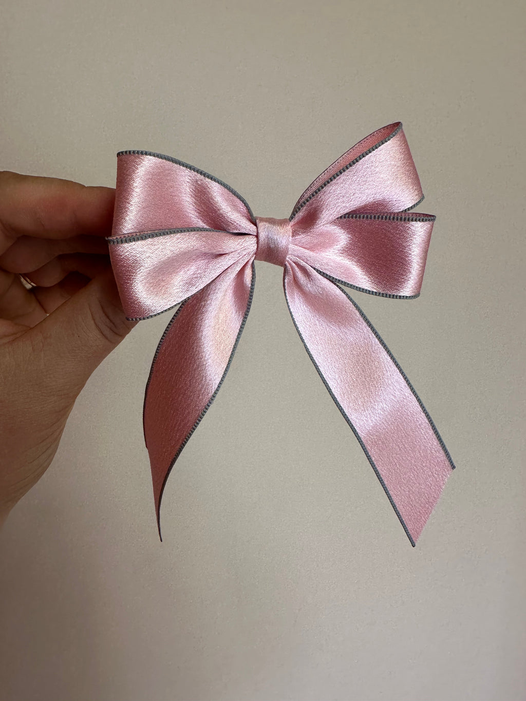Baby pink kaspinukas