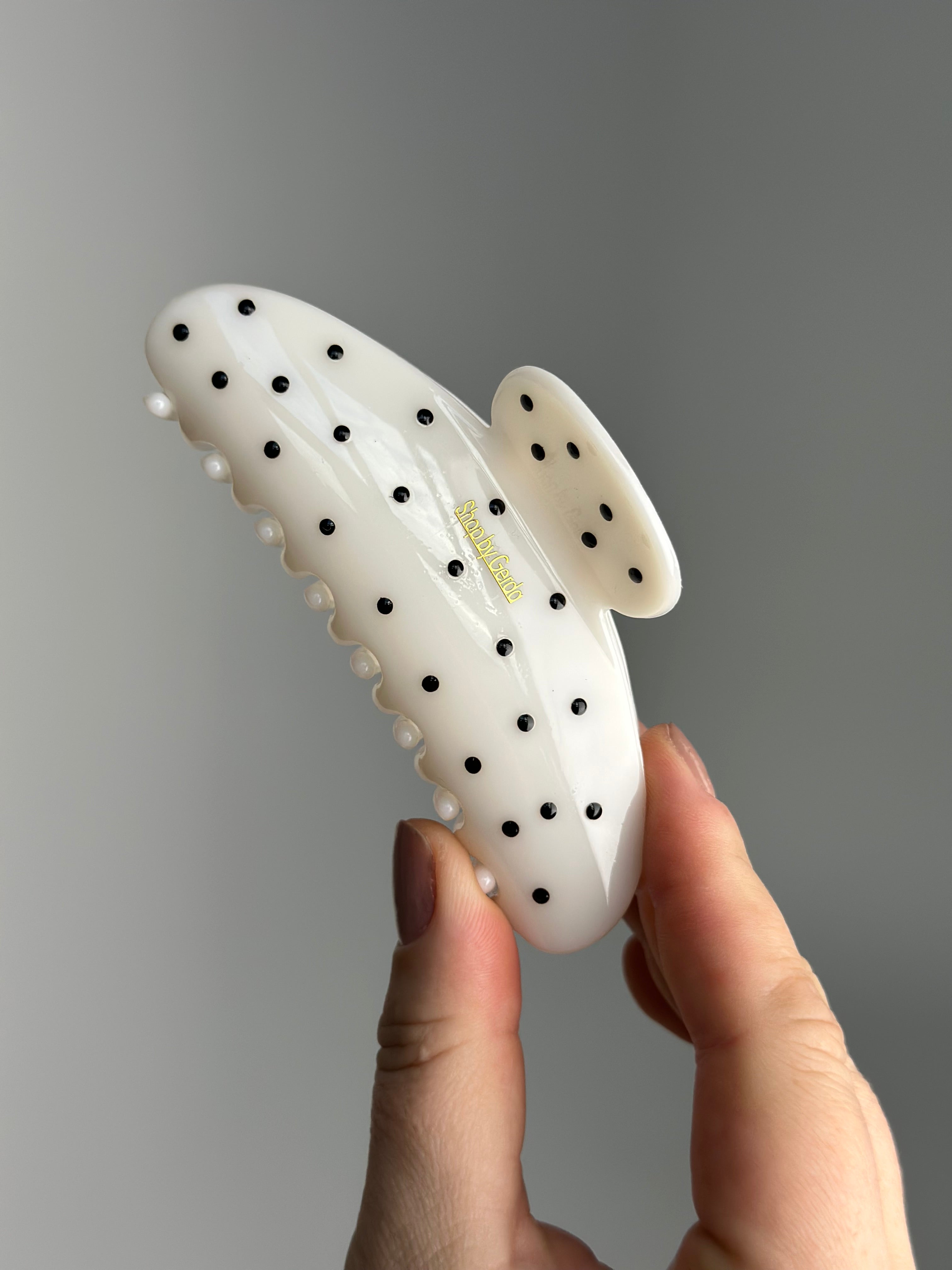 Baltas kapkap su taškeliais 10cm