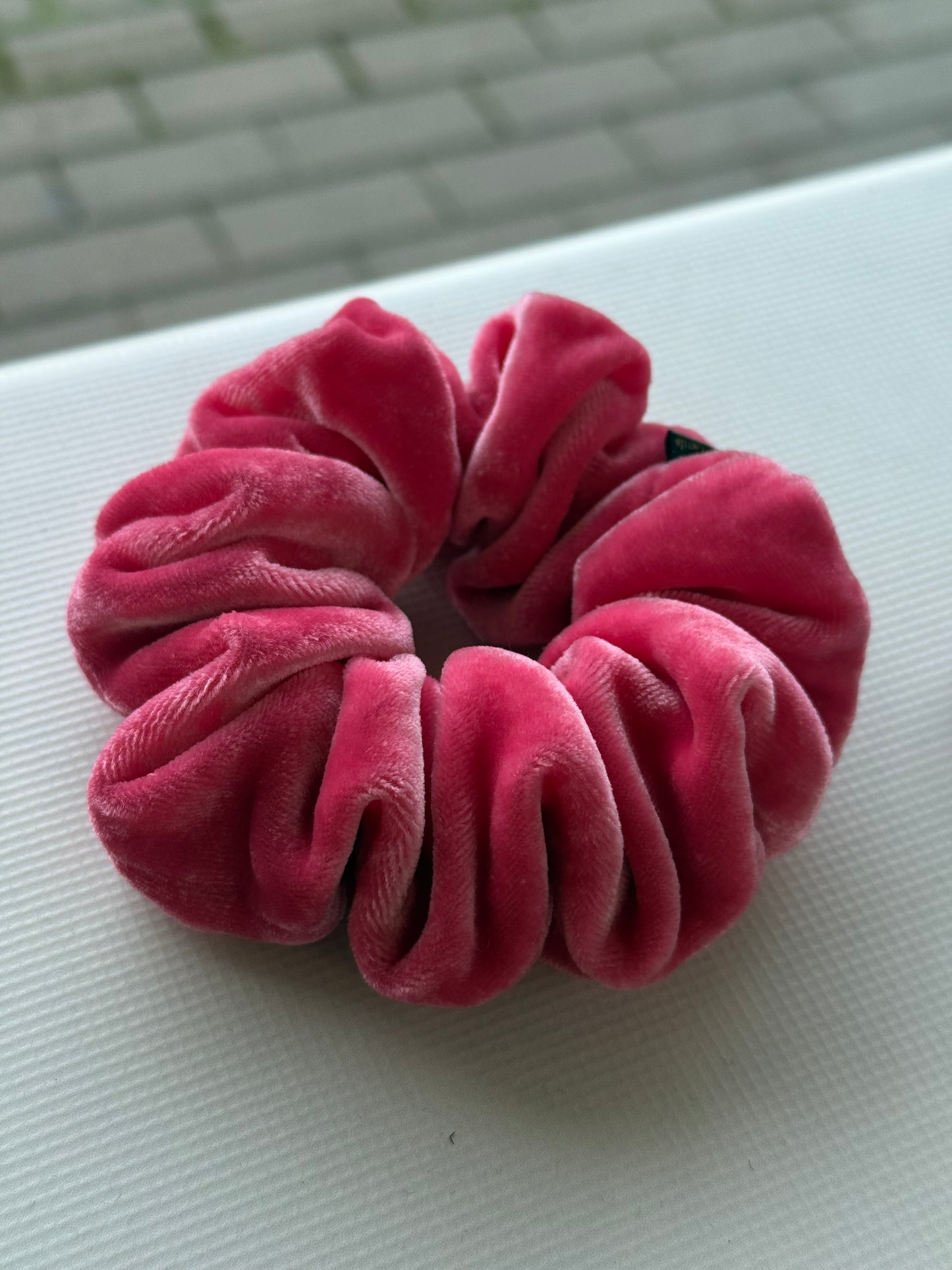 Natūralaus veliūrinio šilko rožinė gumelė