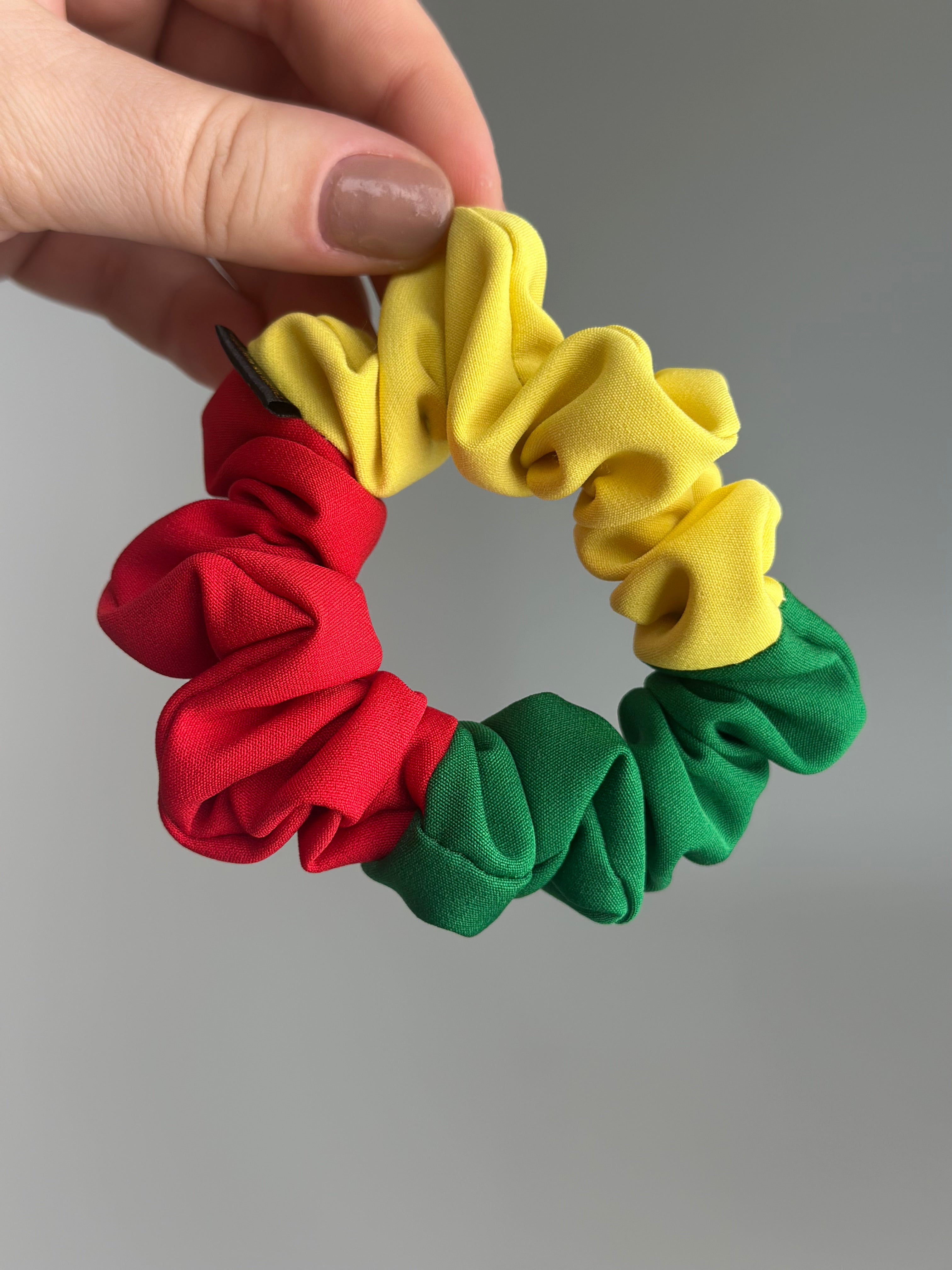 Lietuvos vėliavos spalvų gumelė 💛💚❤️