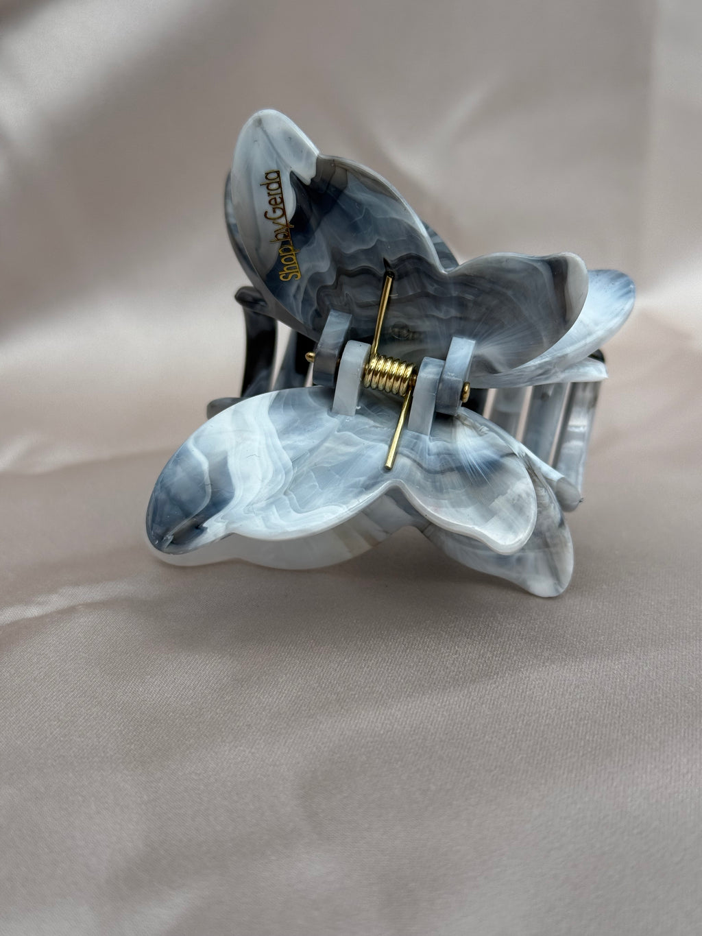 Pilkas drugelis kapkap