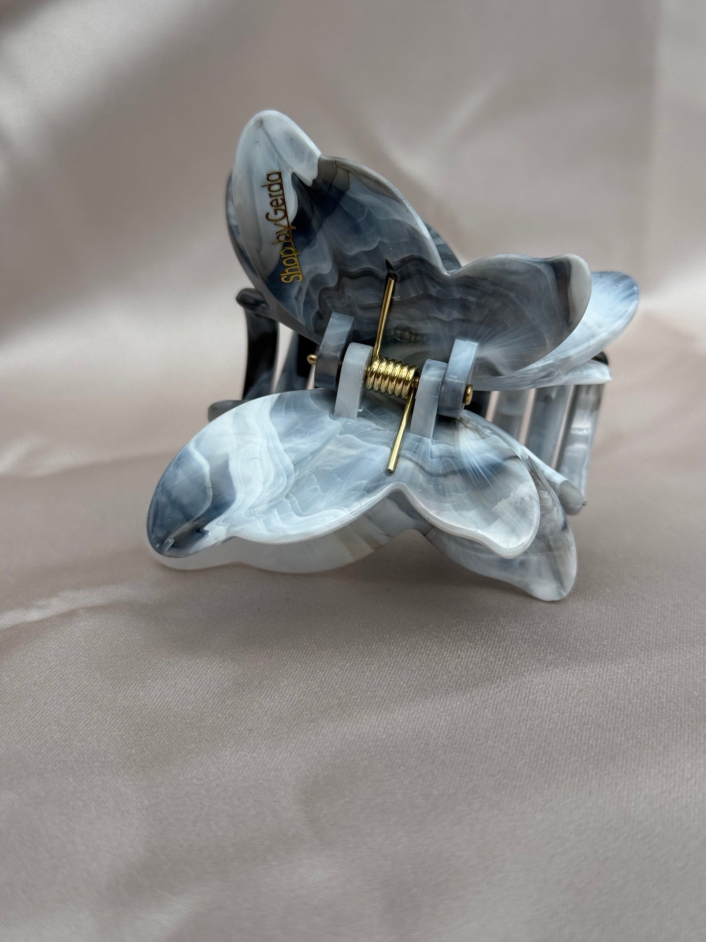 Pilkas drugelis kapkap