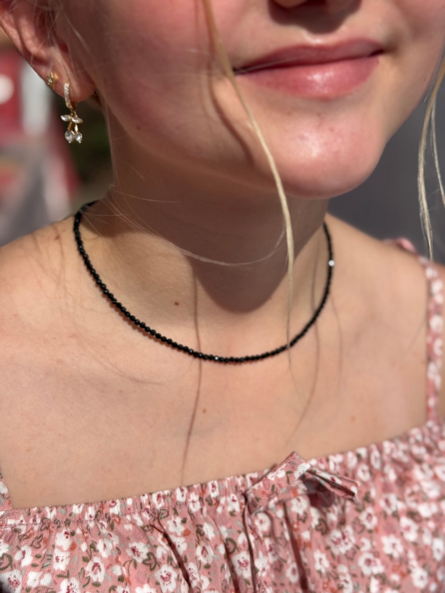 Juodas cirkonių minimalistinis vėrinys ✔️