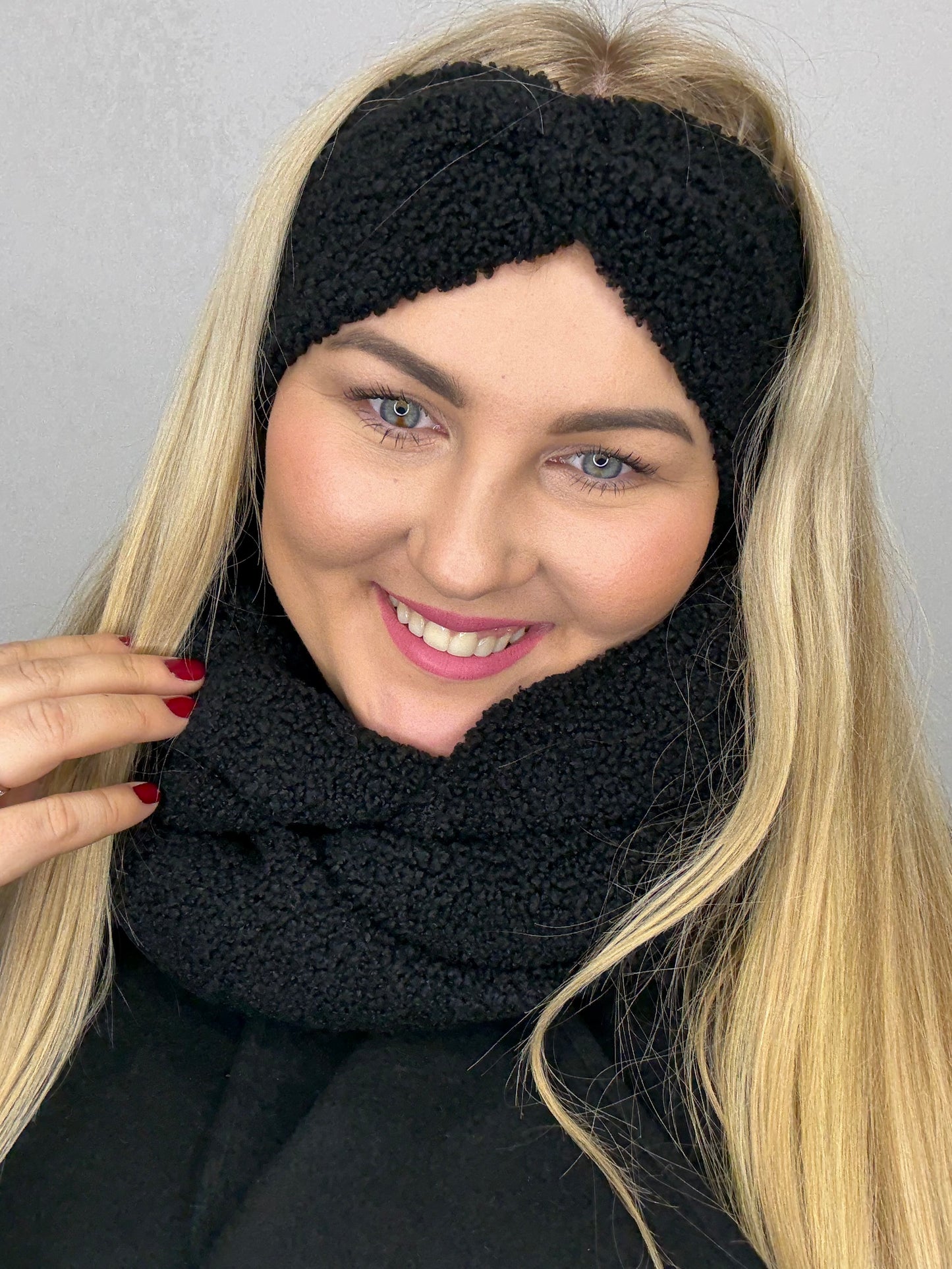 Juoda Teddy 🧸galvajuostė