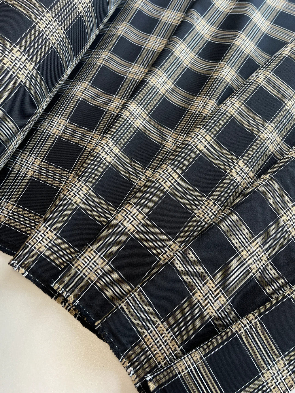 Juodas languotas lankelis 🖤