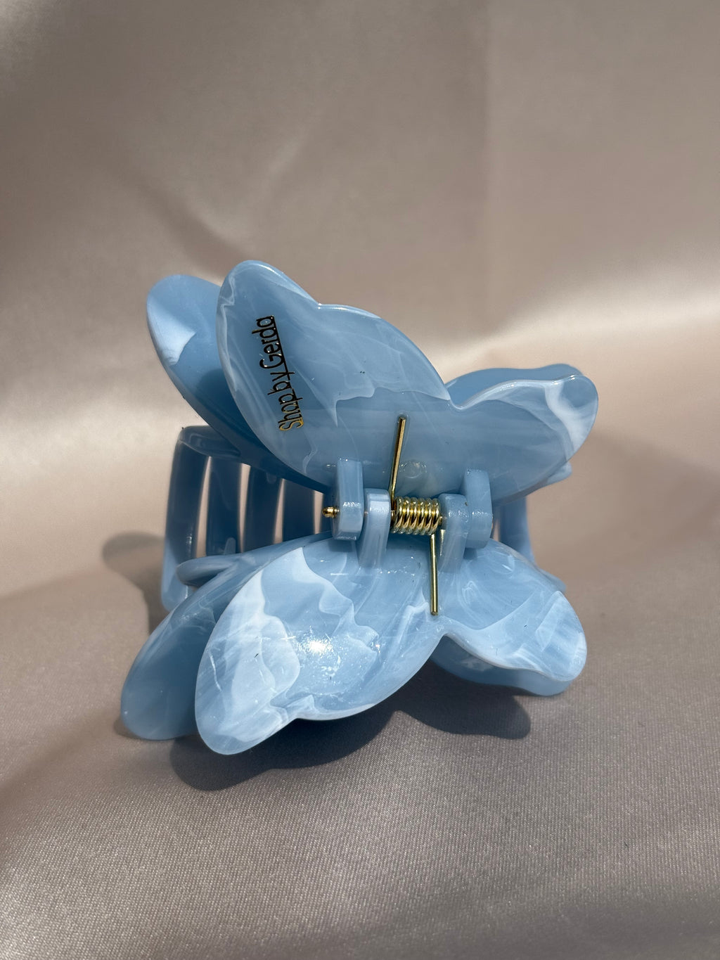 Mėlynas drugelis kapkap