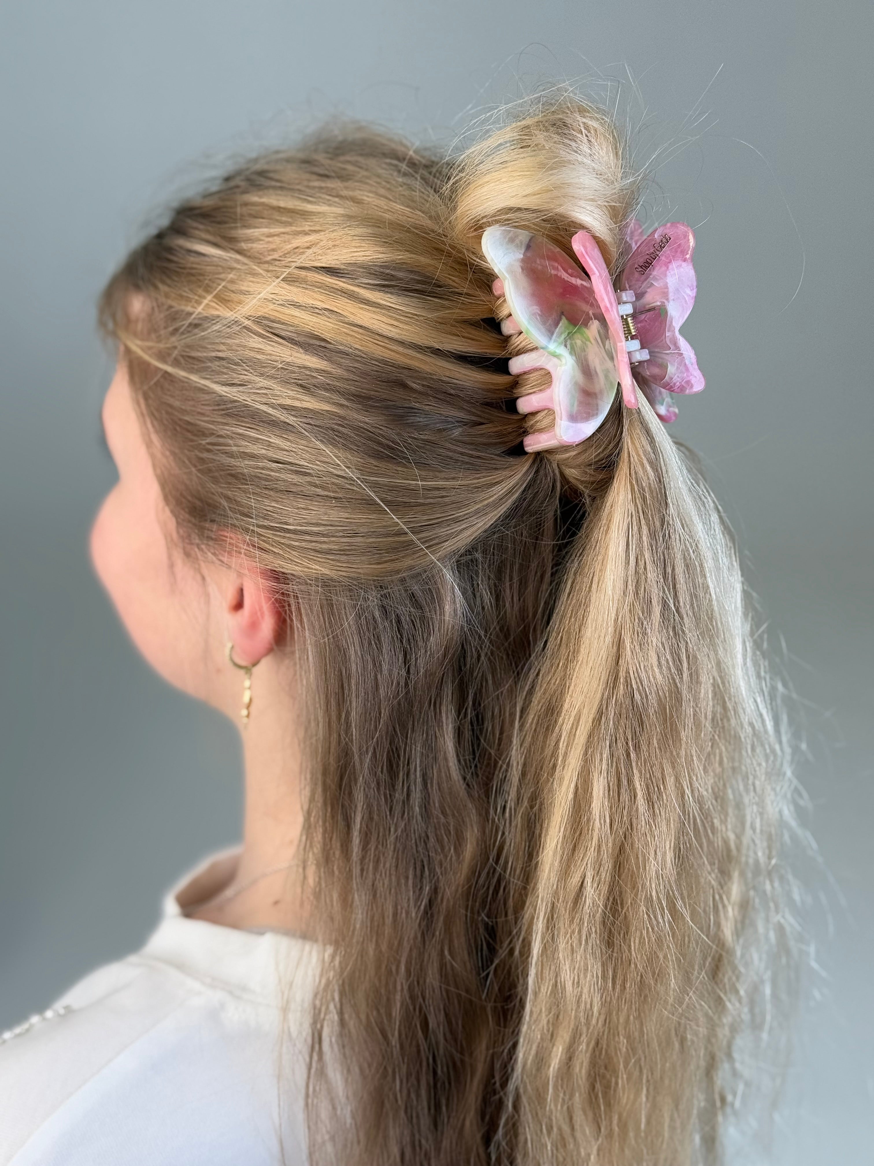 Rožinis drugelis kapkap