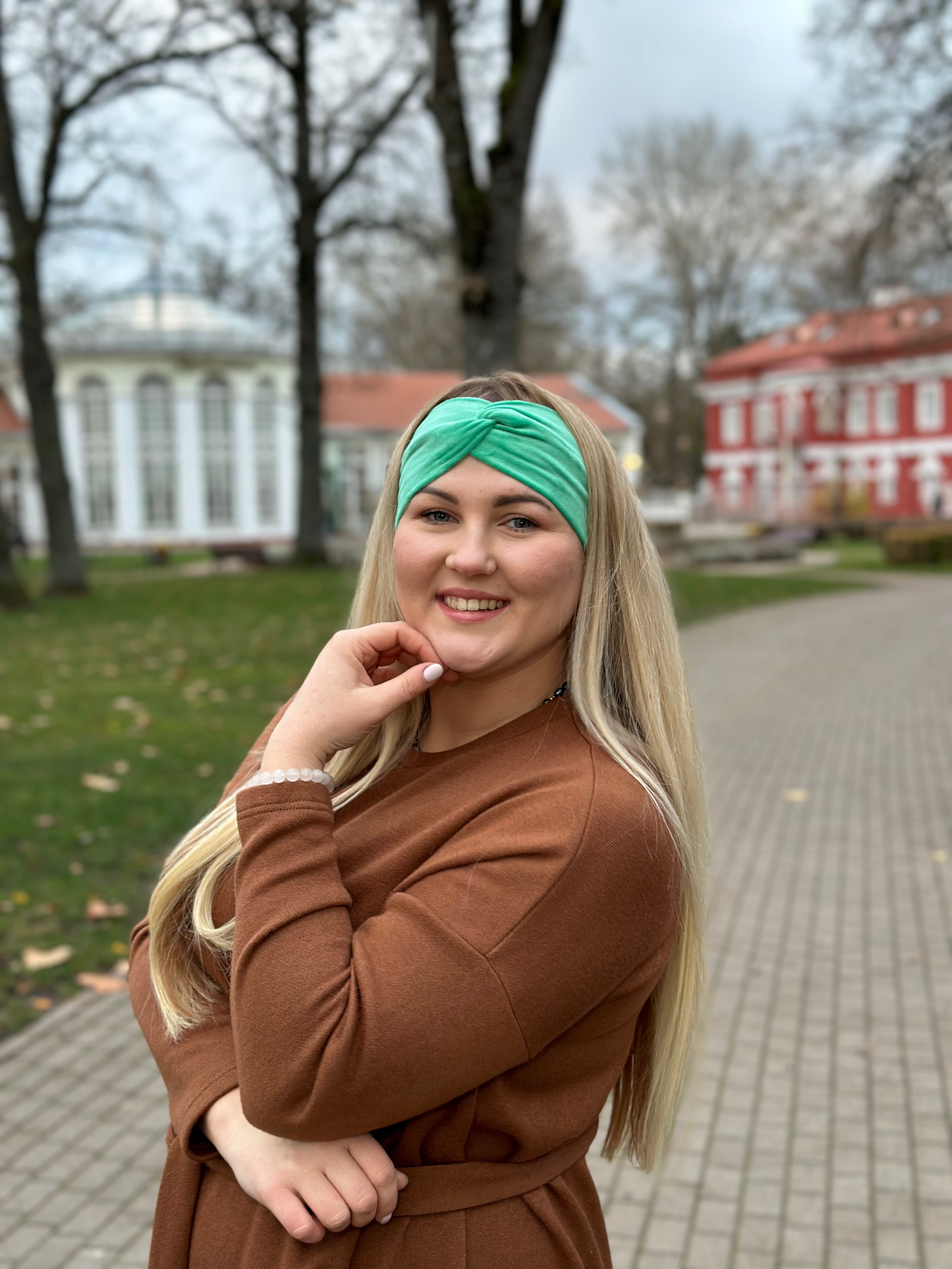 Žalia veliūro galvajuostė