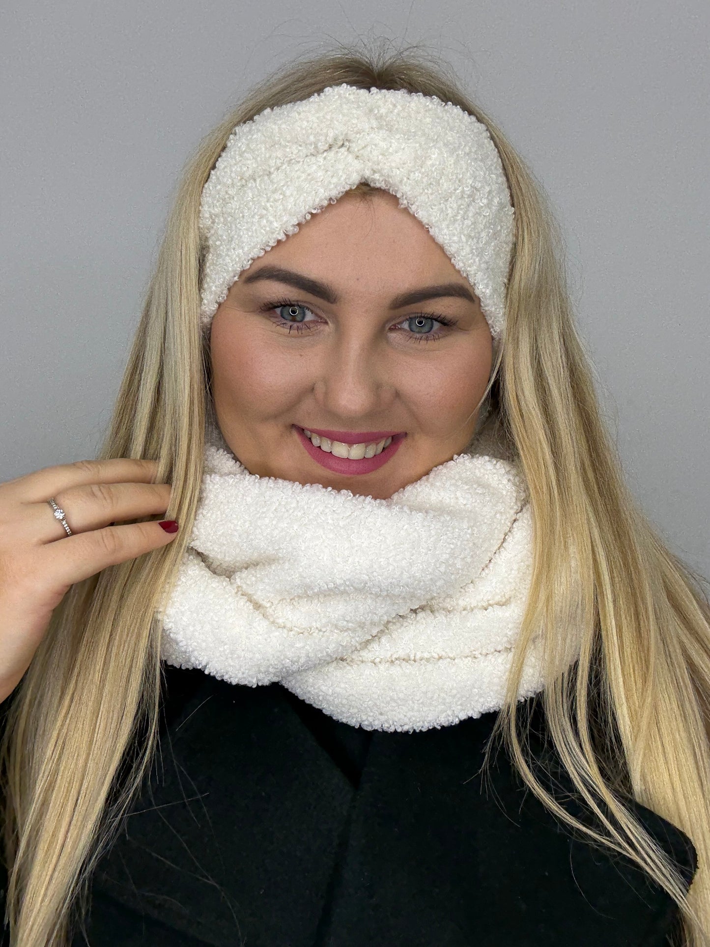 Balta Teddy 🧸 galvajuostė