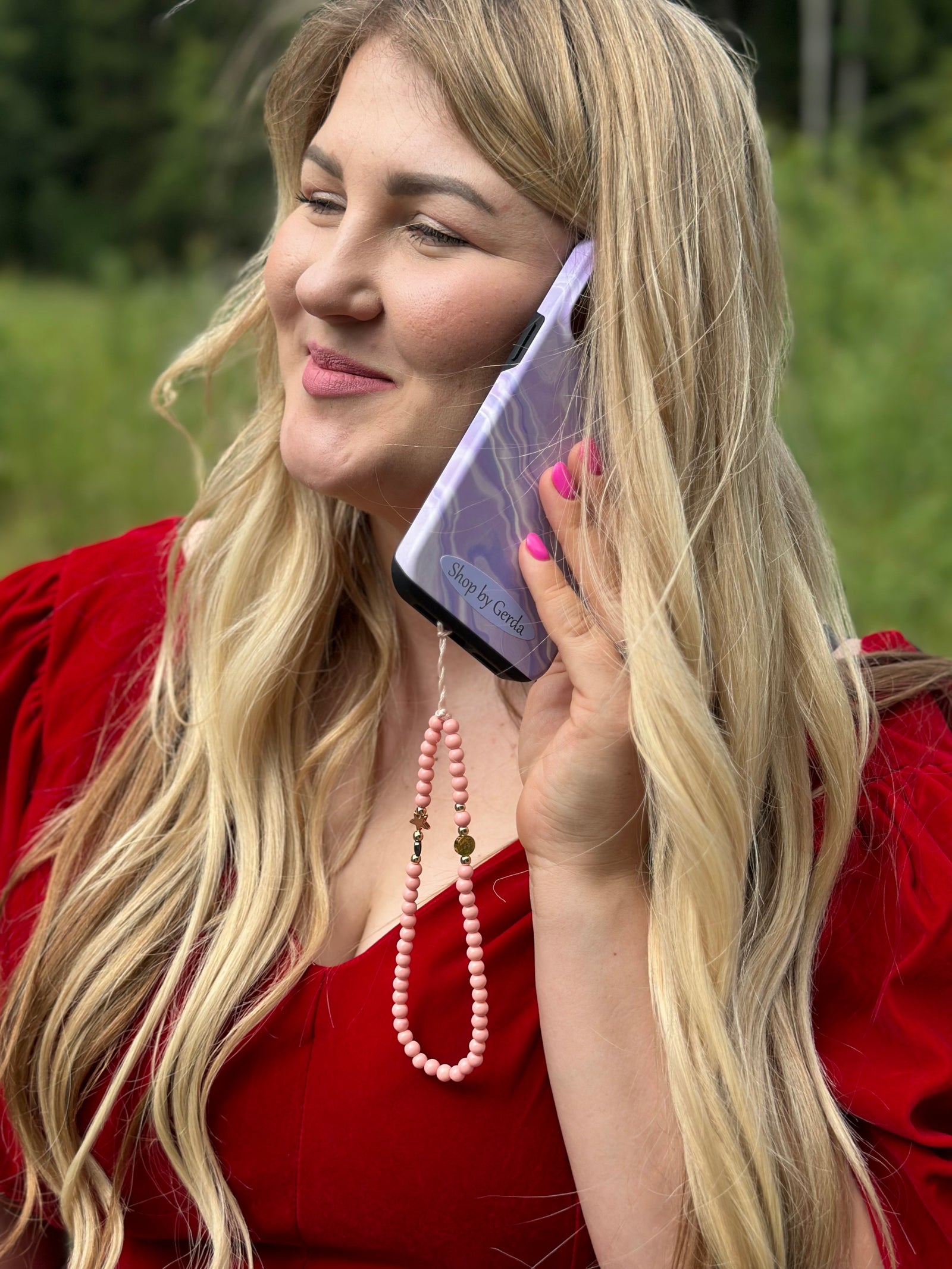 Rožinis su žvaigždute ir širdele telefono pakabukas