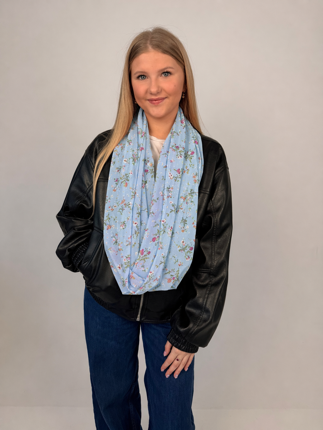 Šalikėlis BLUE SPRING