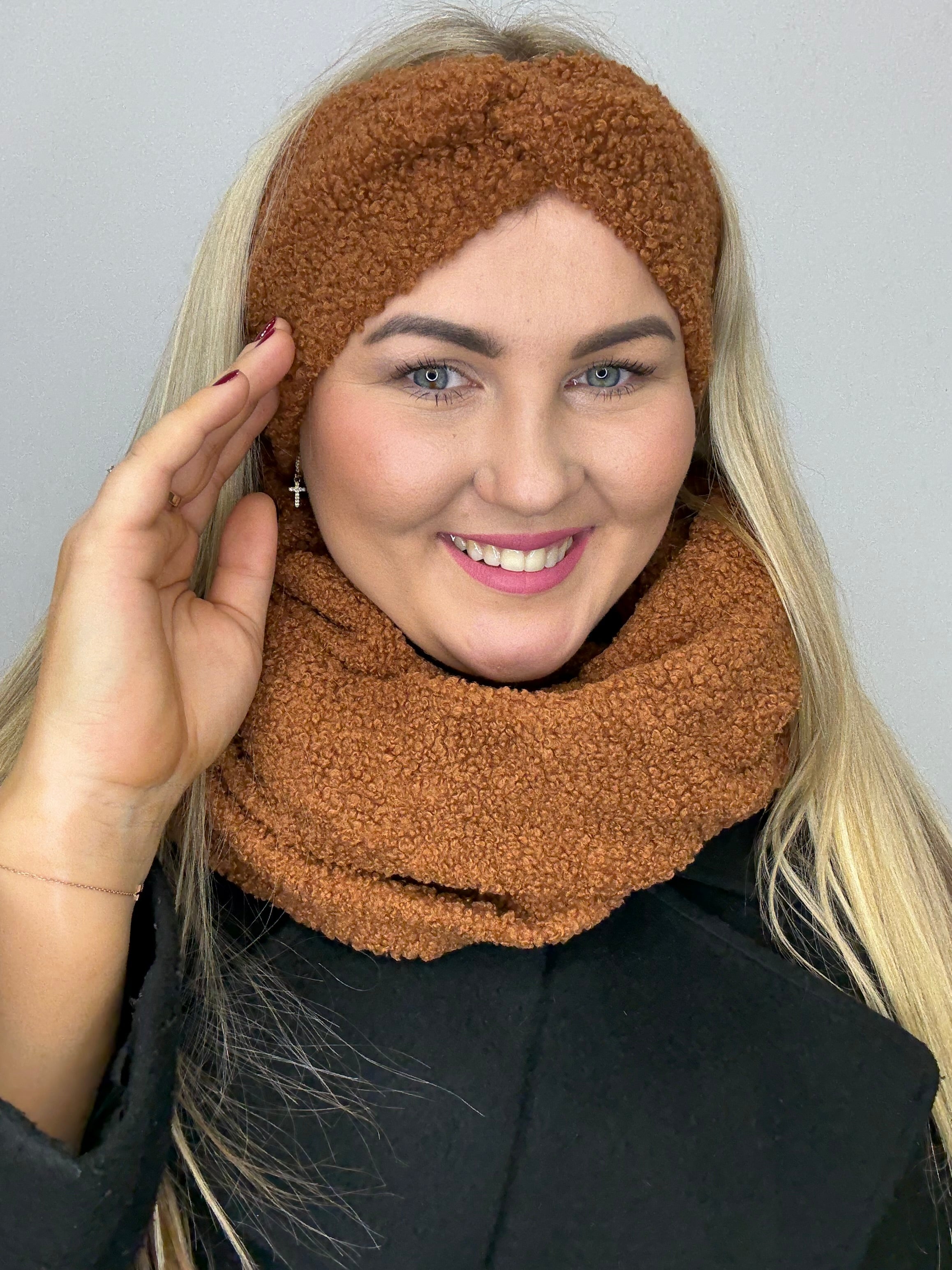 Šviesiai rudas Teddy 🧸 šalikas
