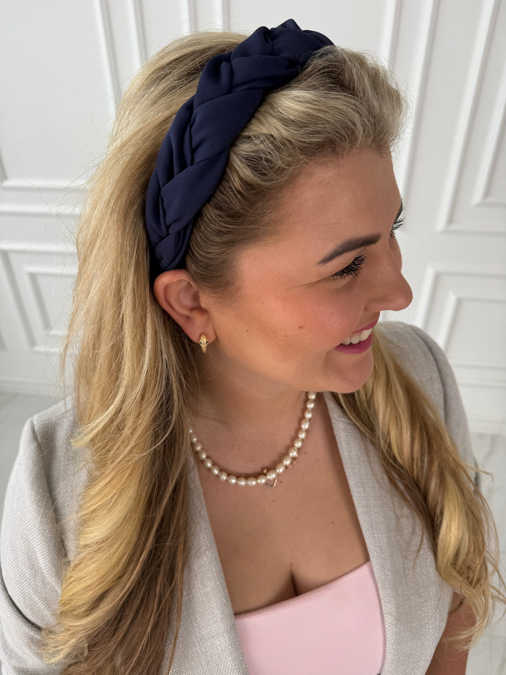 Tamsiai mėlynas matinis pintas lankelis