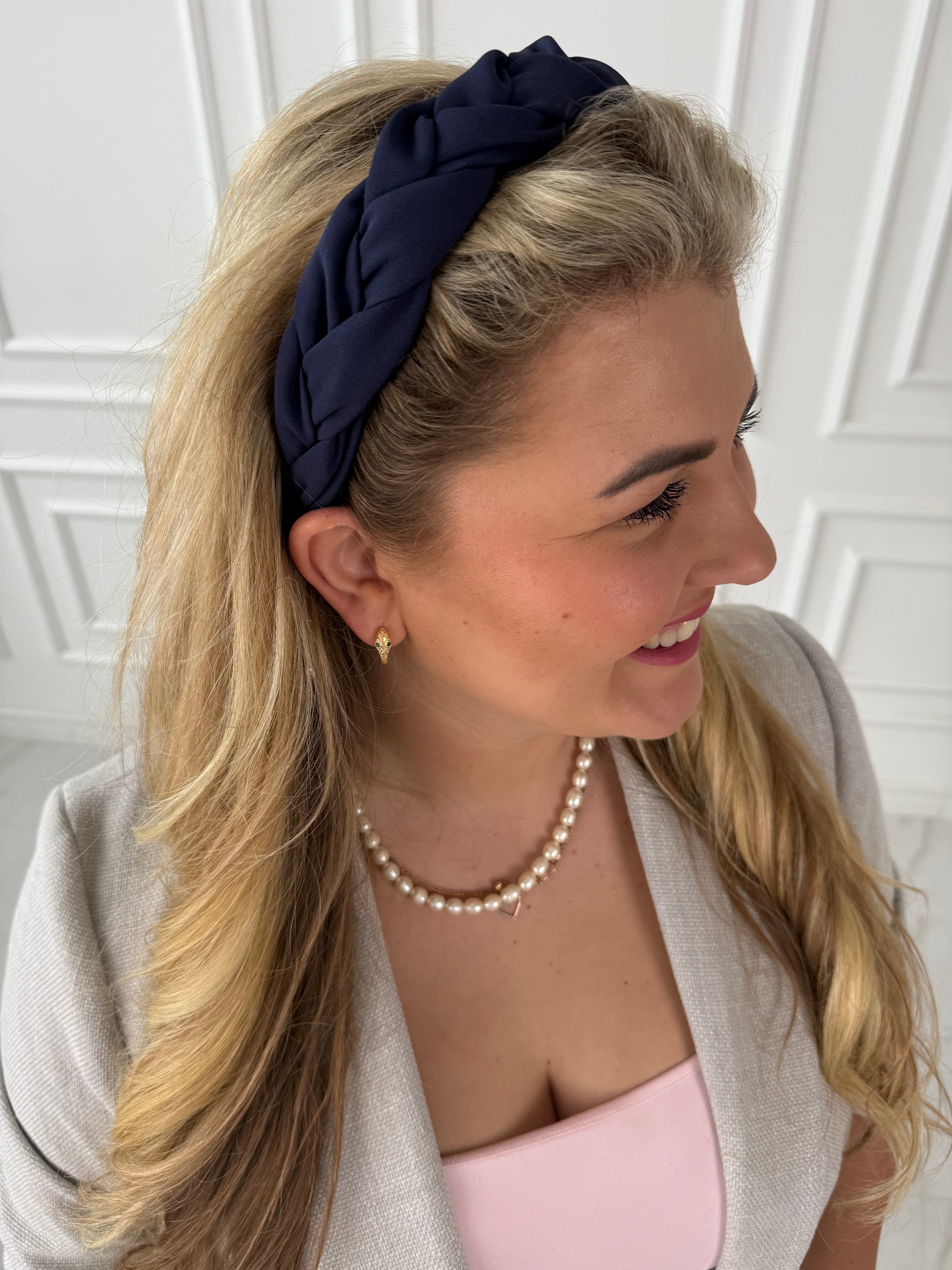 Tamsiai mėlynas matinis pintas lankelis