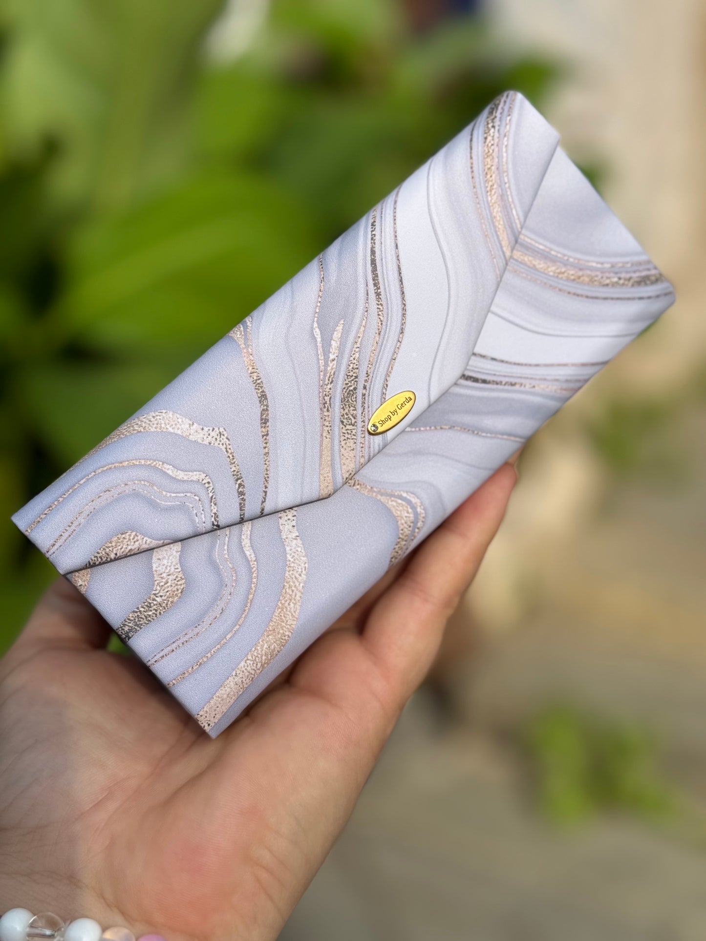 Akinių dėklas transformeris ‘Grey marble’