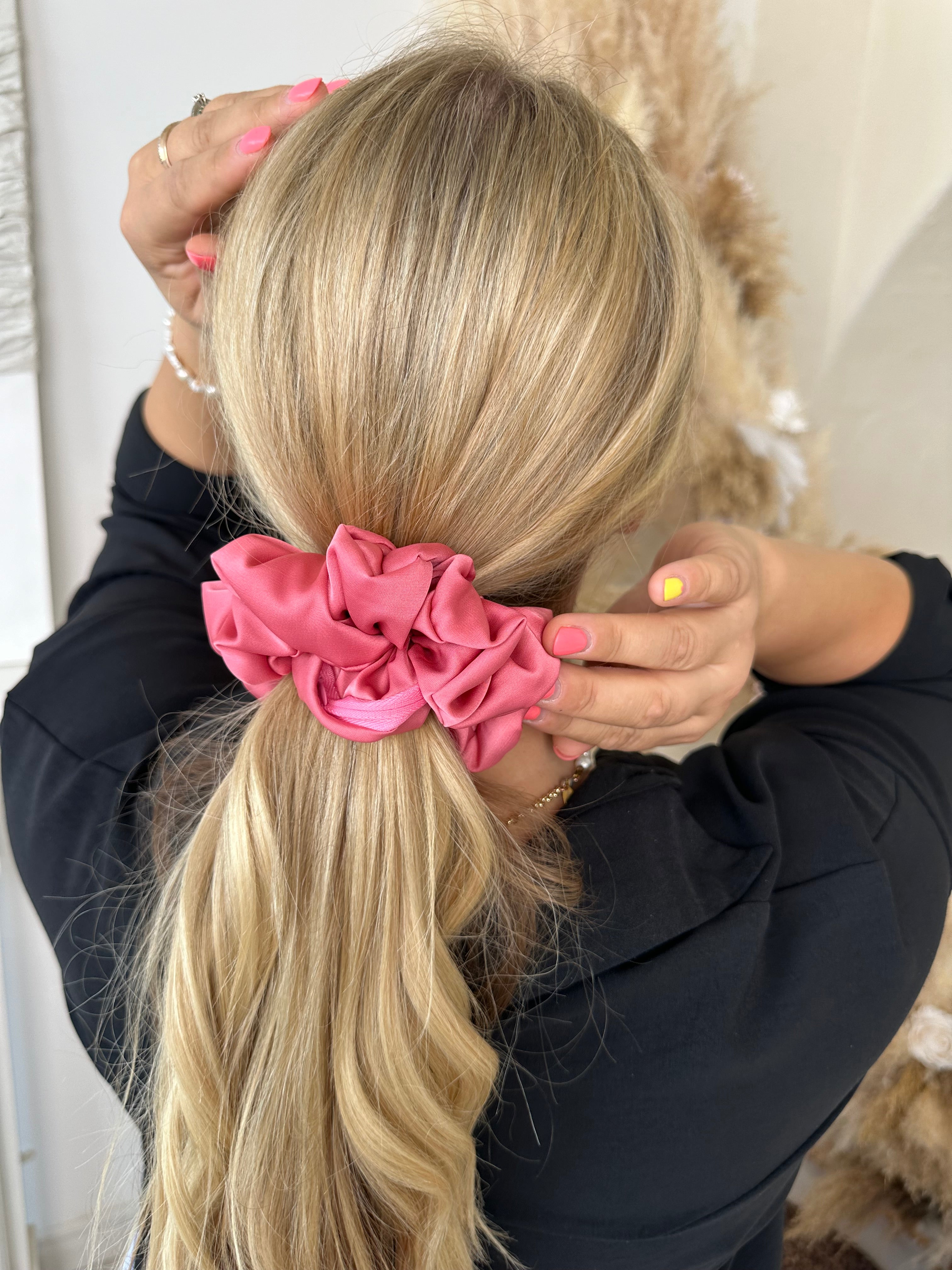Koralinė gumelė su kišenėle! 🌺