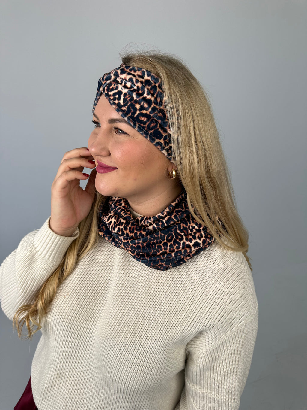 Leopardo veliūro šalikas 🐆