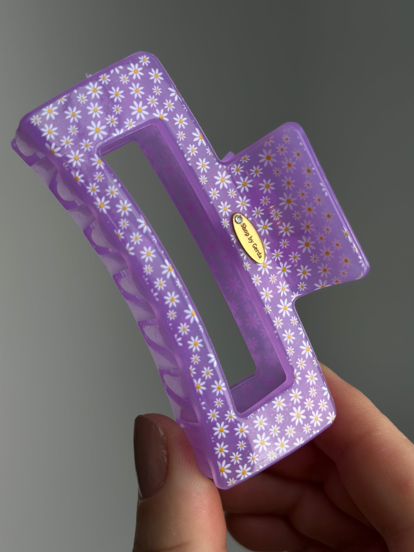 Alyvinis KapKap su ramunėlėmis 8,5cm