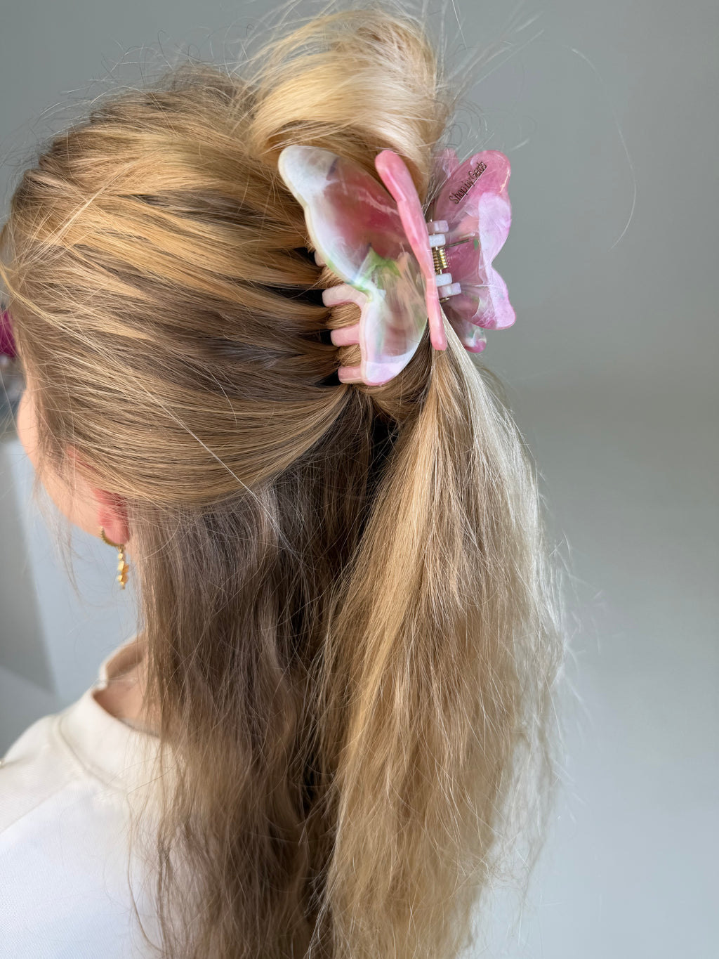 Rožinis drugelis kapkap