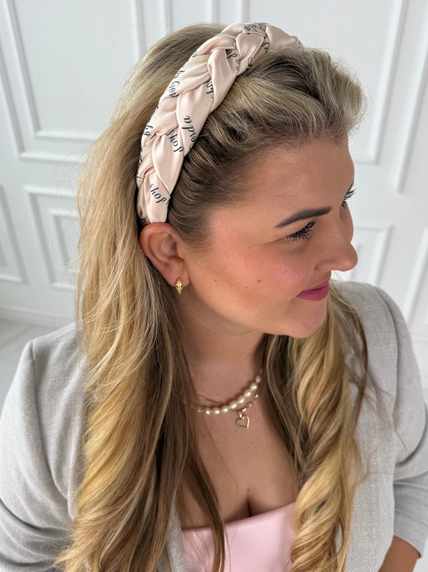 Kreminis Shop by Gerda audinio pintas lankelis