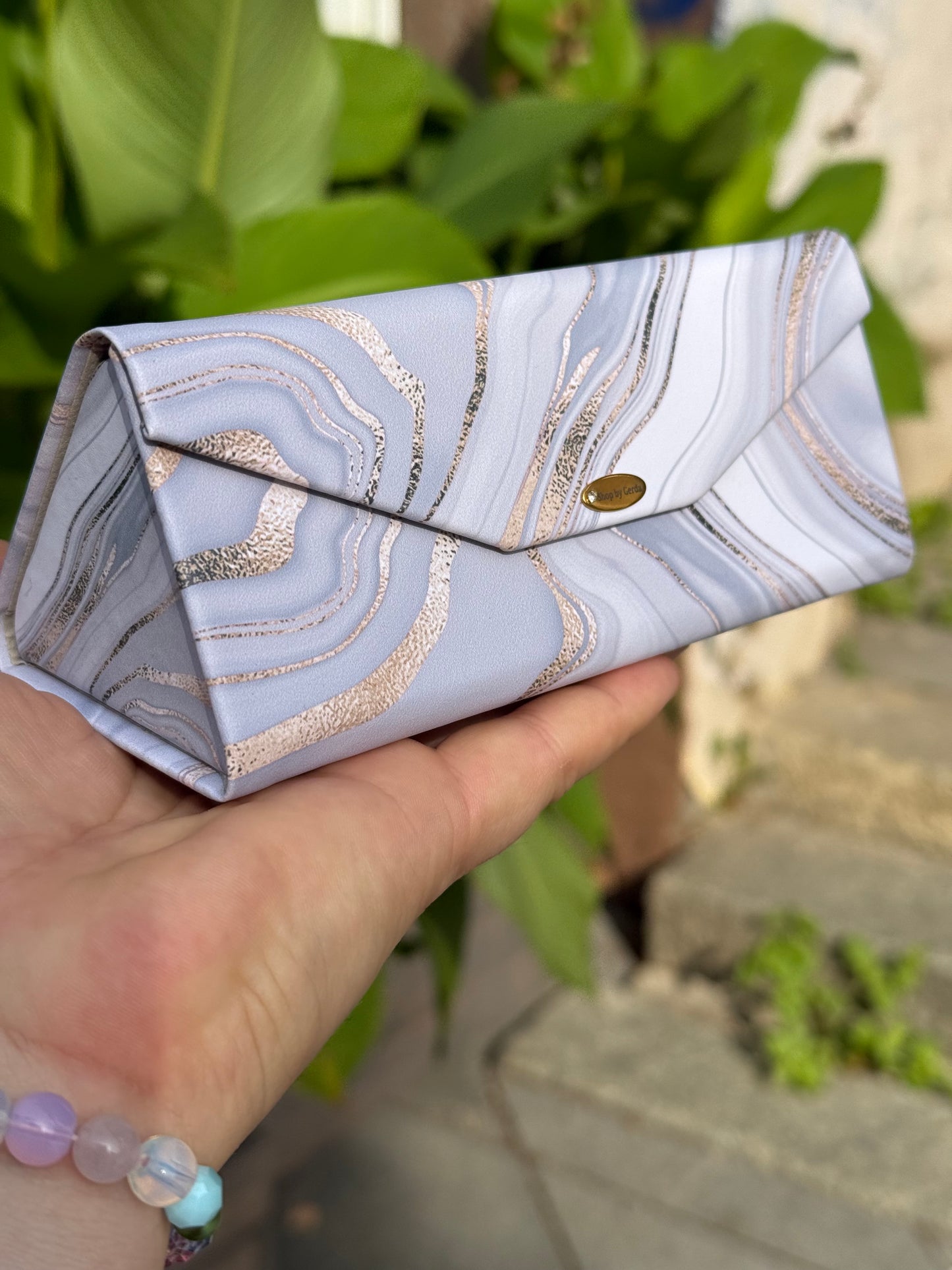 Akinių dėklas transformeris ‘Grey marble’