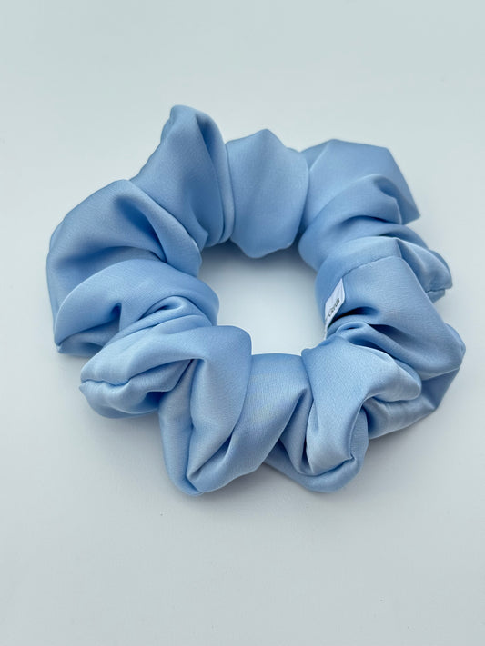 Armani “šilko” baby blue gumelė