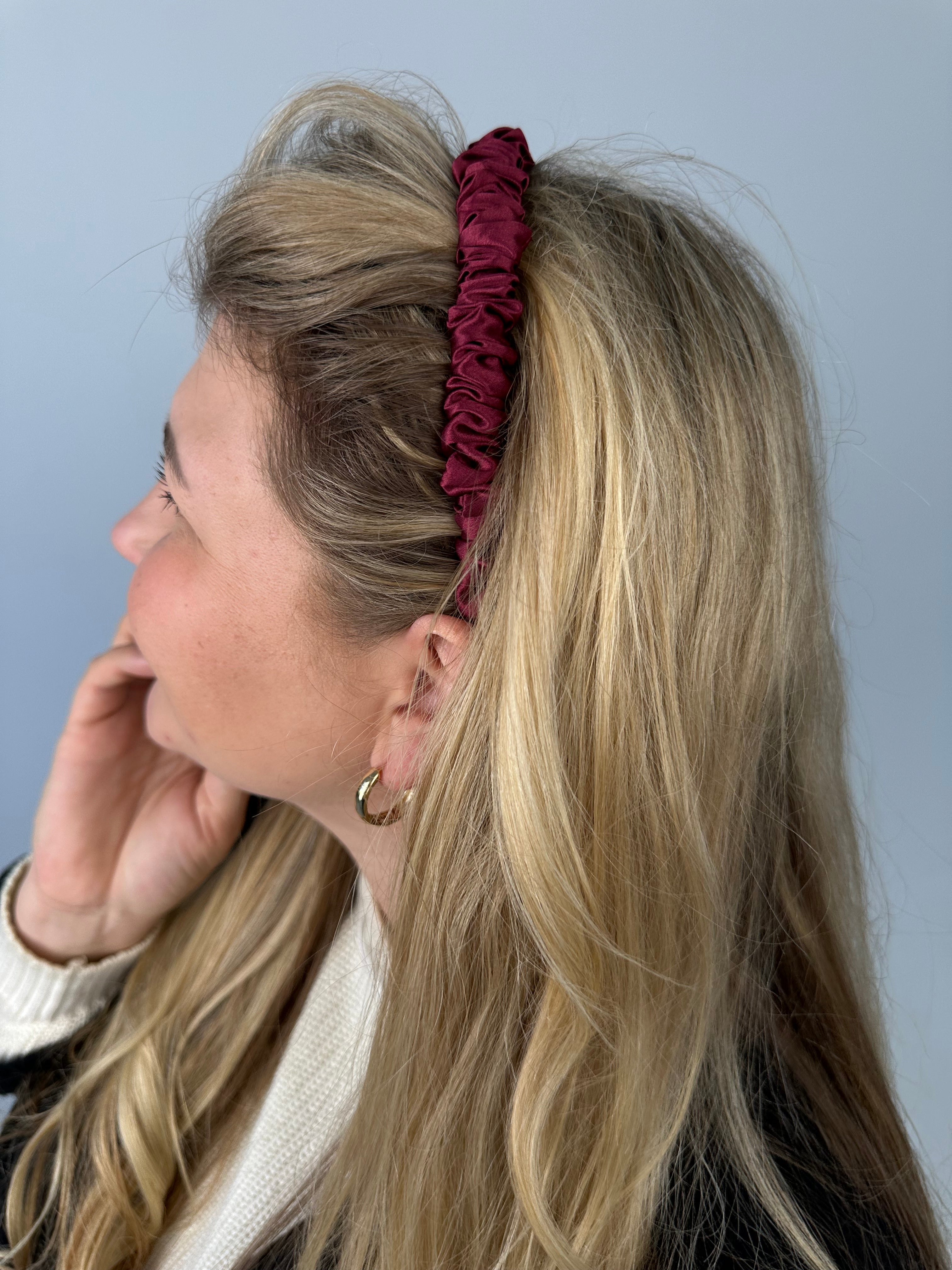 Bordo natūralaus šilko plonasis lankelis