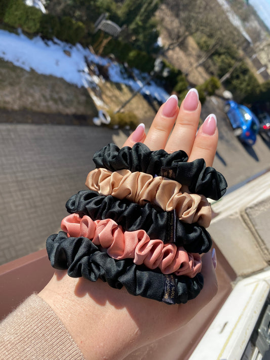 Juoda matinė Mulberry 100% šilko gumelė