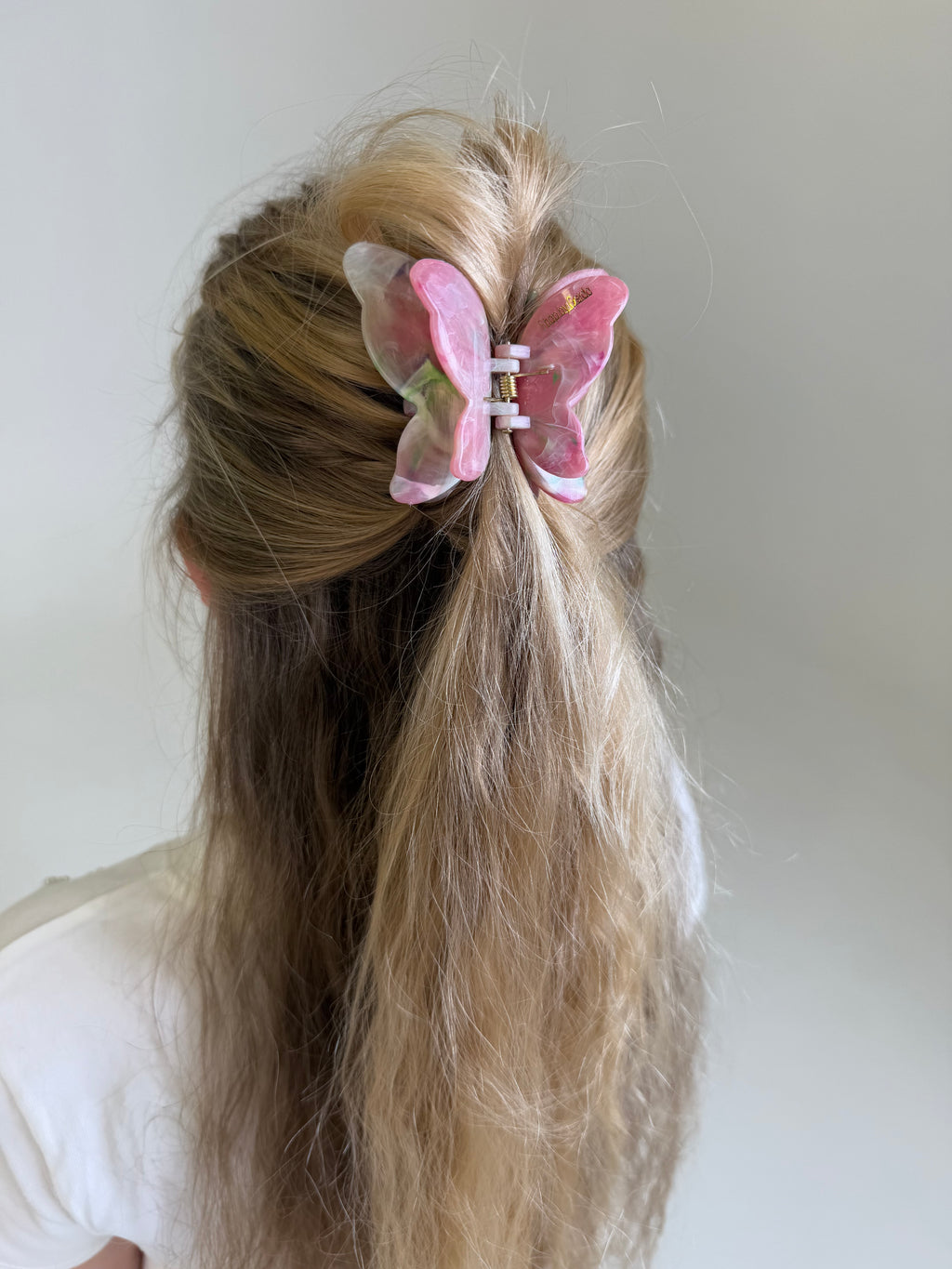 Rožinis drugelis kapkap