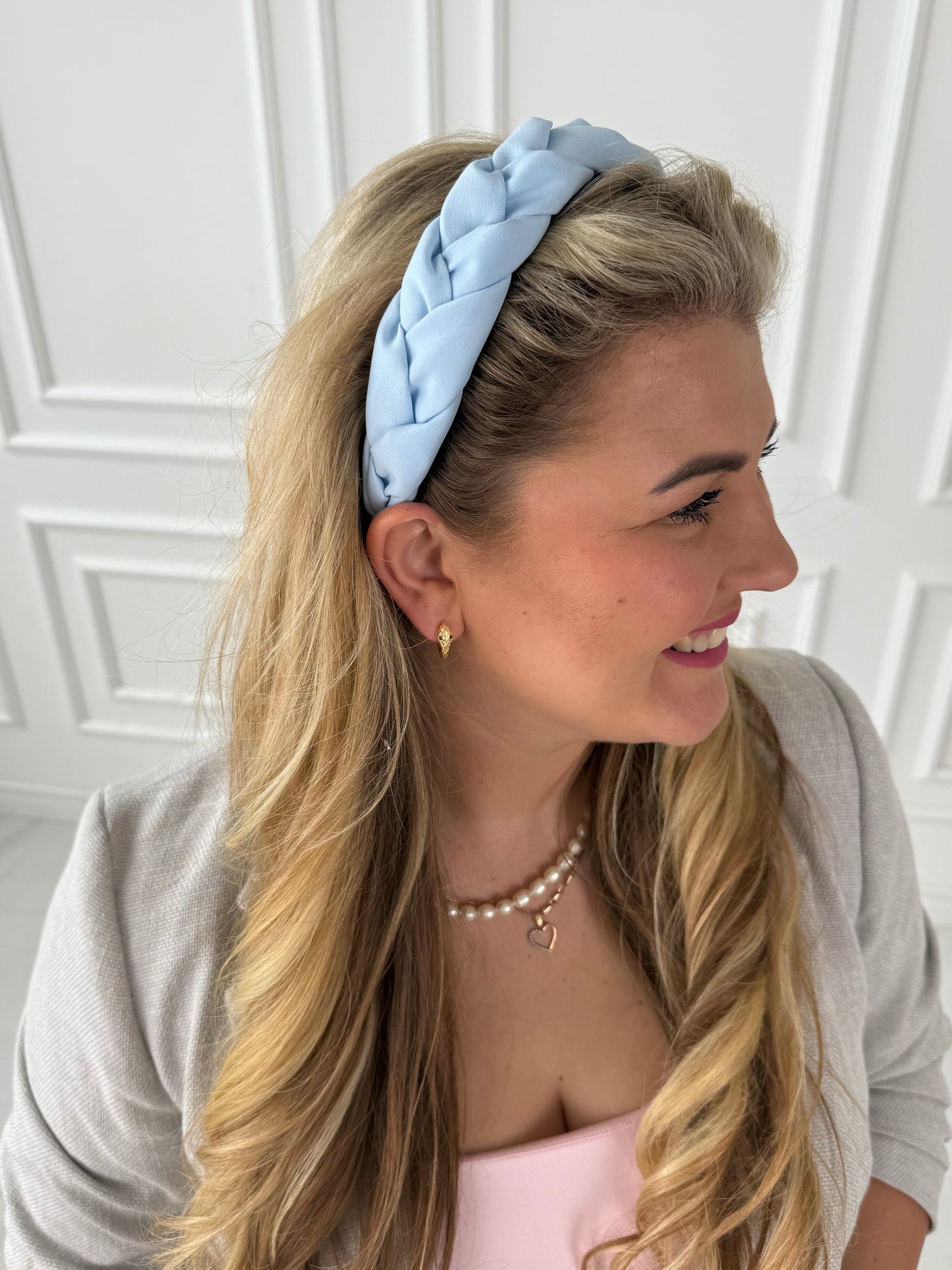 Žydras matinis pintas lankelis