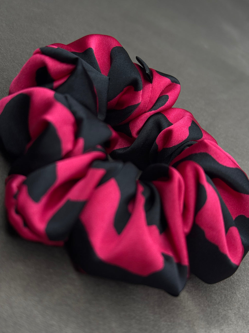 Armani šilko ciklameno gumelė | Muoudy
